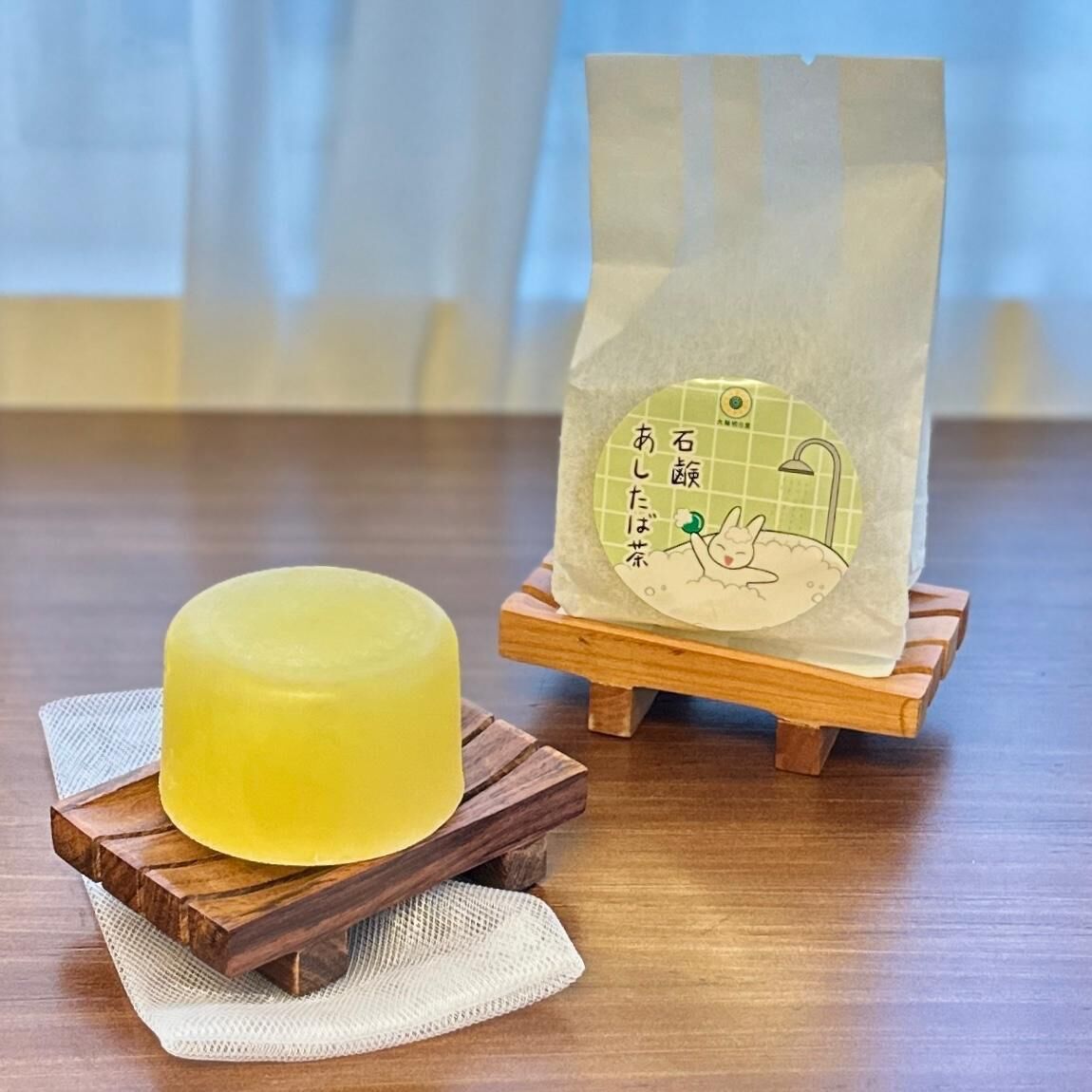 【OMZ x 明日葉 0414】[ZX06] ⼤輪明⽇葉舒敏消炎皂(120g), Exp Date: 2027年6月30日