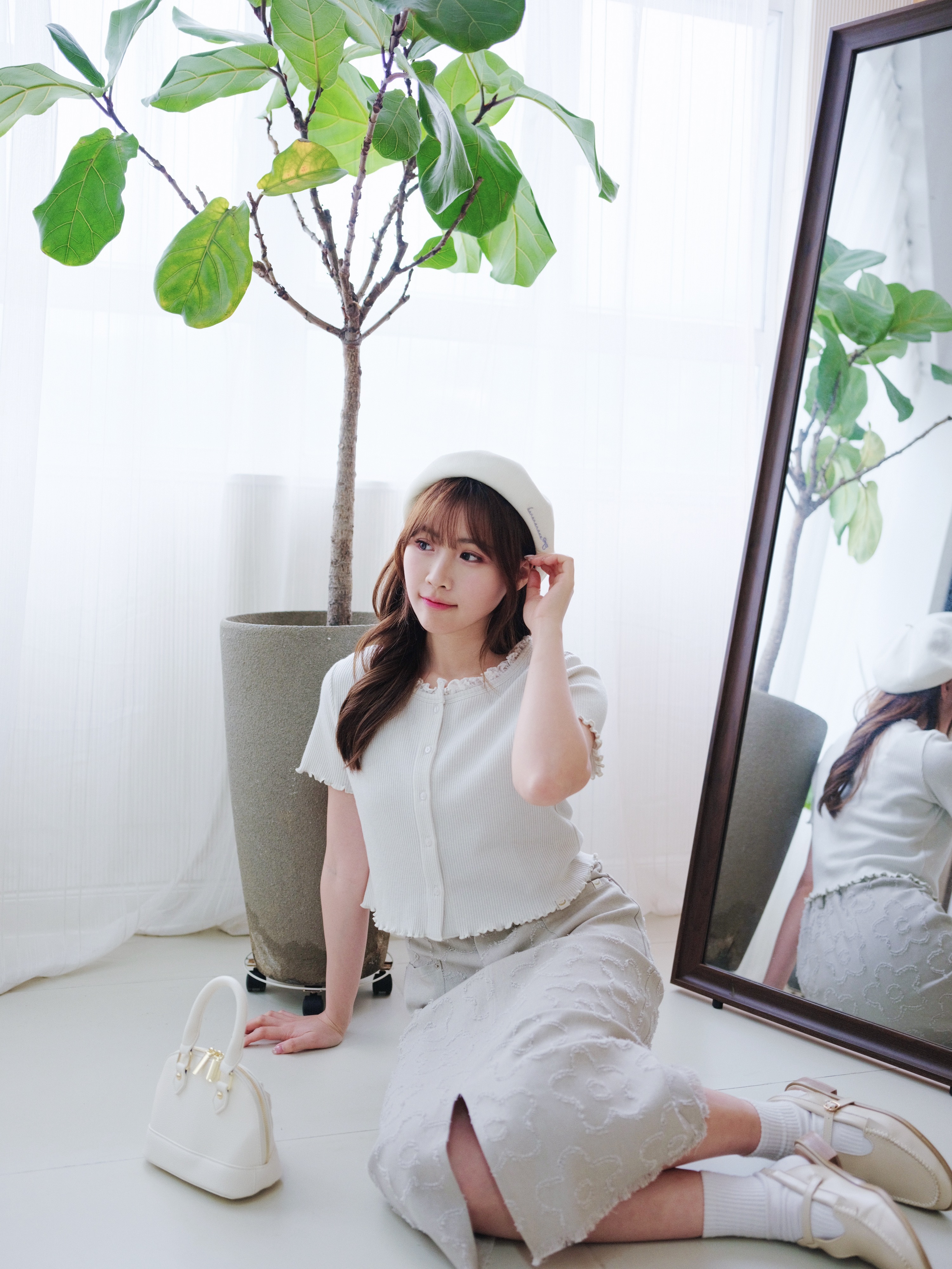 【新色加入🖤】三色 / 微閃蕾絲層次感短袖上衣 / Lurex Lace-Trimmed Layered Short Sleeve Top