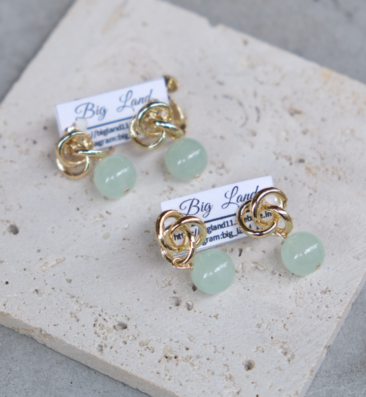 [Big Land] 綠玉石耳環 | 鈦 | 耳夾 | NO.404