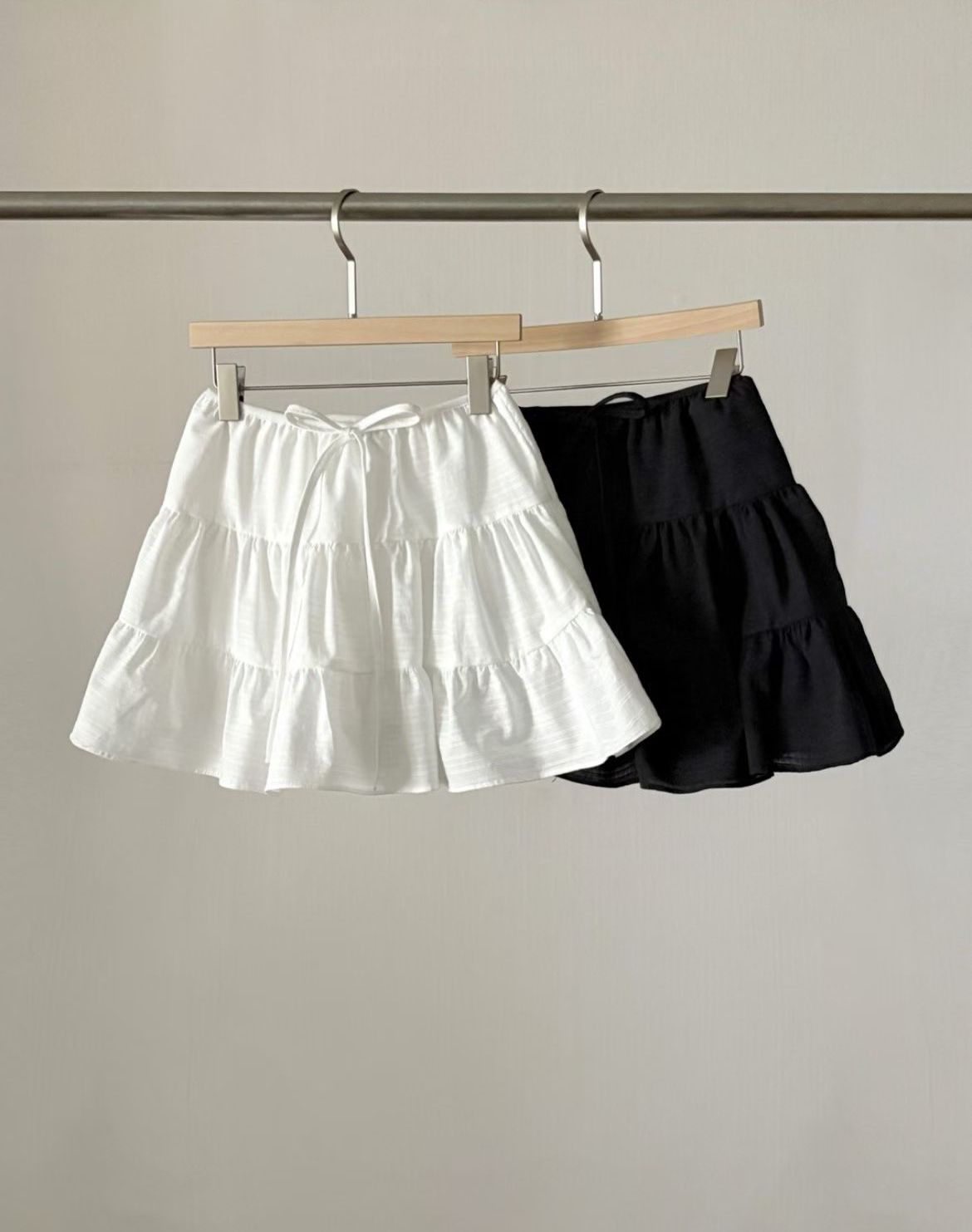 暗紋蛋糕短裙(黑色)