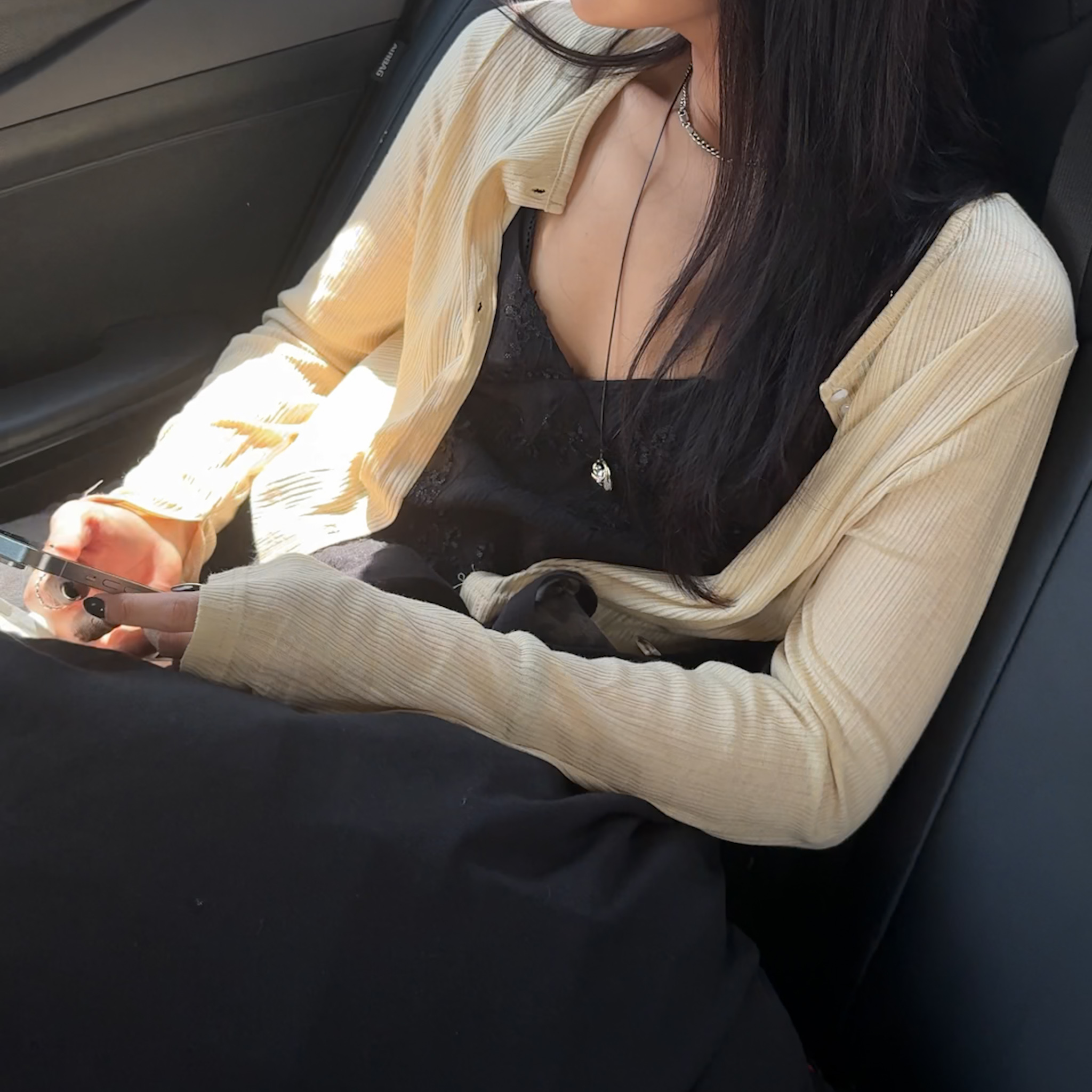 AS11包色不虧!薄透Q彈雙釦短版小外衫(白/鵝黃/黑)