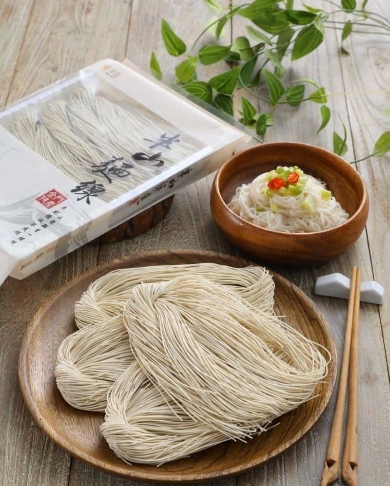 台灣金門良金牧場半山古早味日曬麵線