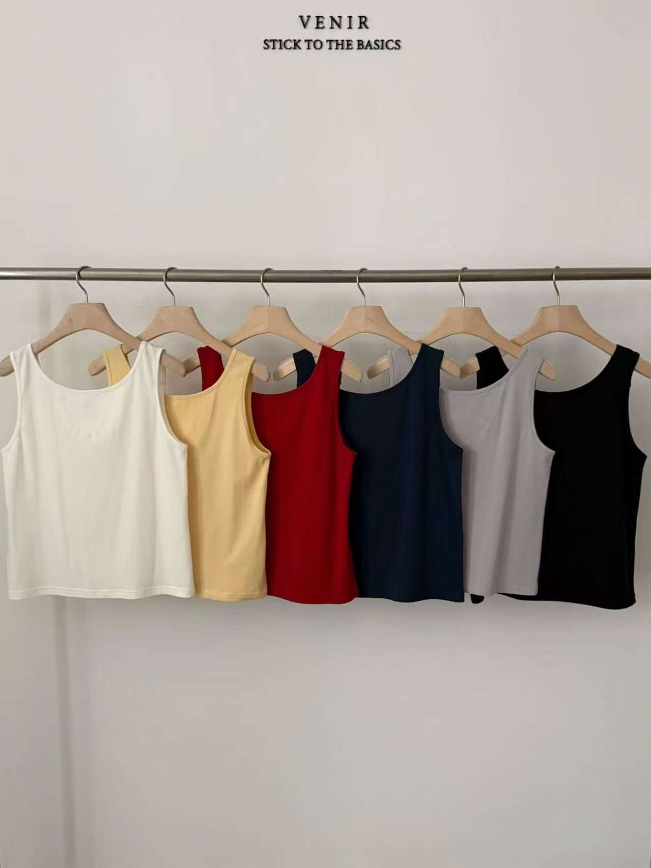 VE2636 Lola Sleeveless