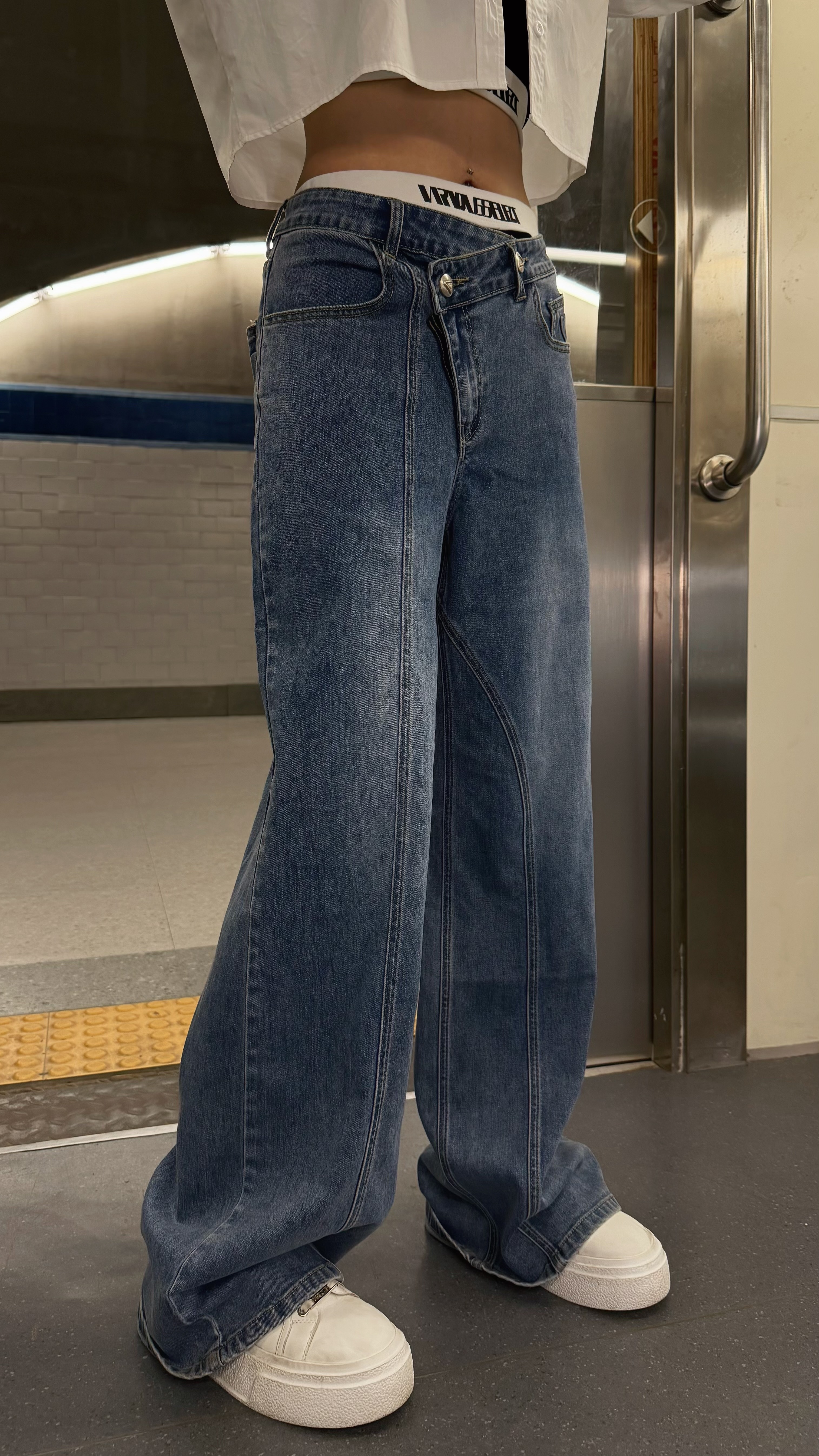 不規則 • Irregular｜彈性牛仔褲