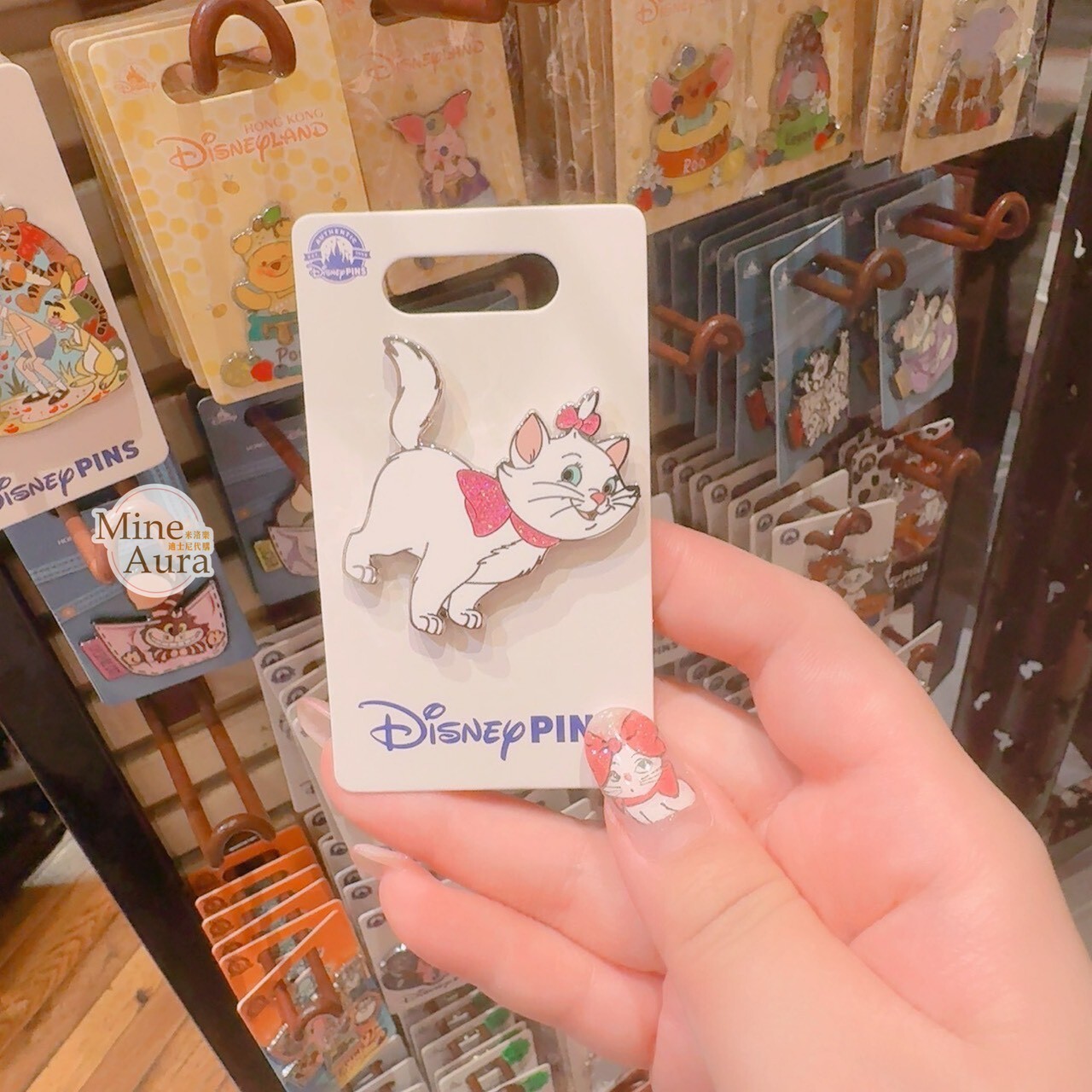 瑪莉貓 Marie 站姿 造型 徽章 PIN 貓兒歷險記 The Aristocats -香港迪士尼樂園