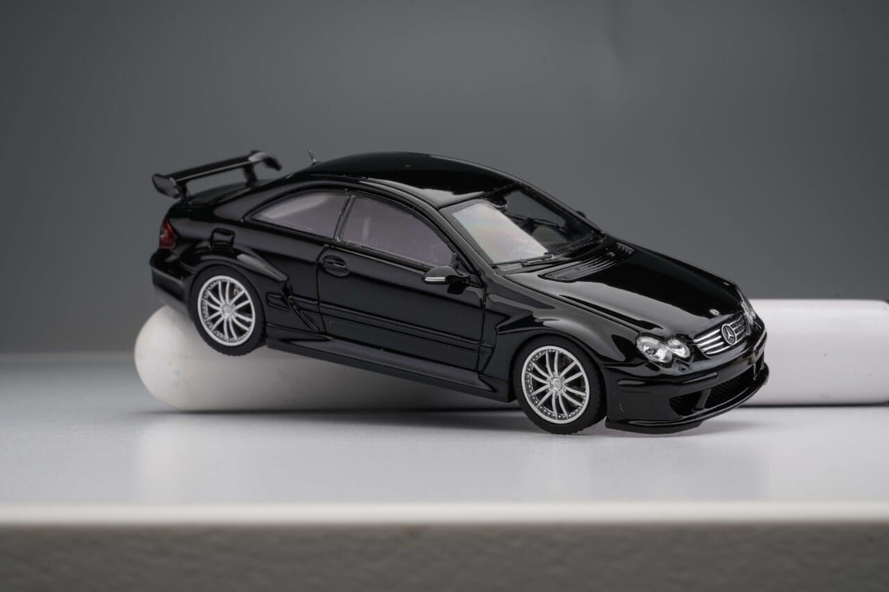 PO-$150 * FINE MODEL * 1:64 MERCEDES BENZ AMG CLK DTM BLACK