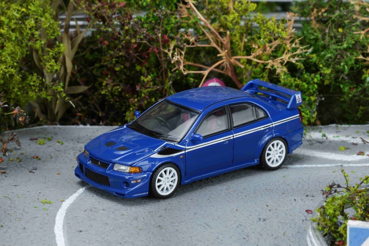 PO-$140 * MOTORHELIX * 1:64 MITSUBISHI LANCER EVOLUTION VI GSR T.M.E BLUE PEARL