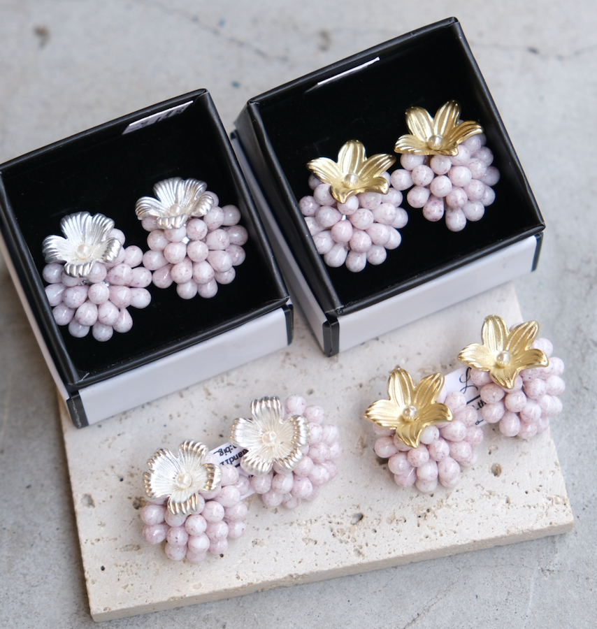 [Big Land] 粉捷克玻璃花朵 | 耳夾 | NO.437
