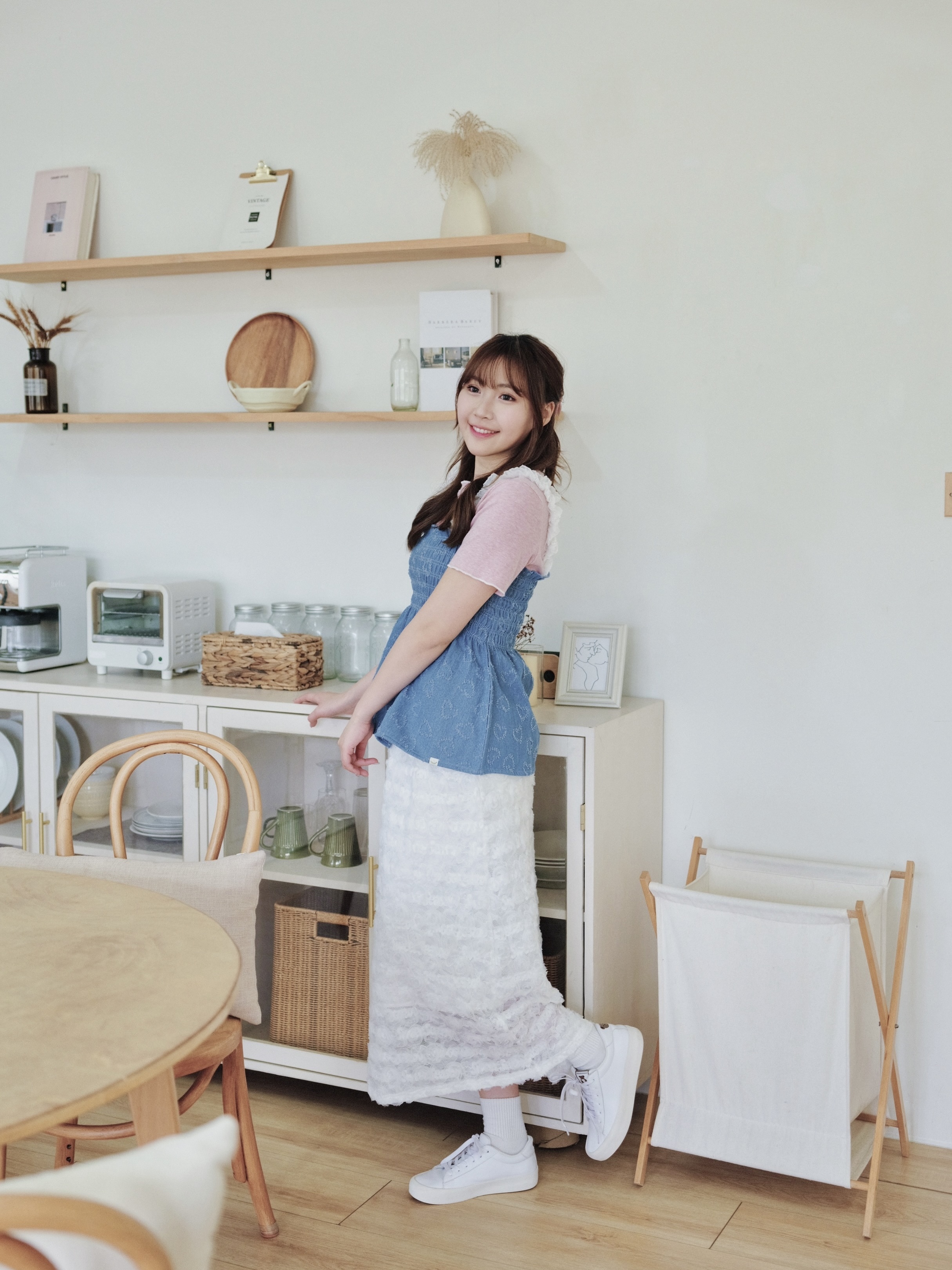 兩色 / 玫瑰網紗小A字長裙 / Rosette Mesh Textured A-Line Skirt