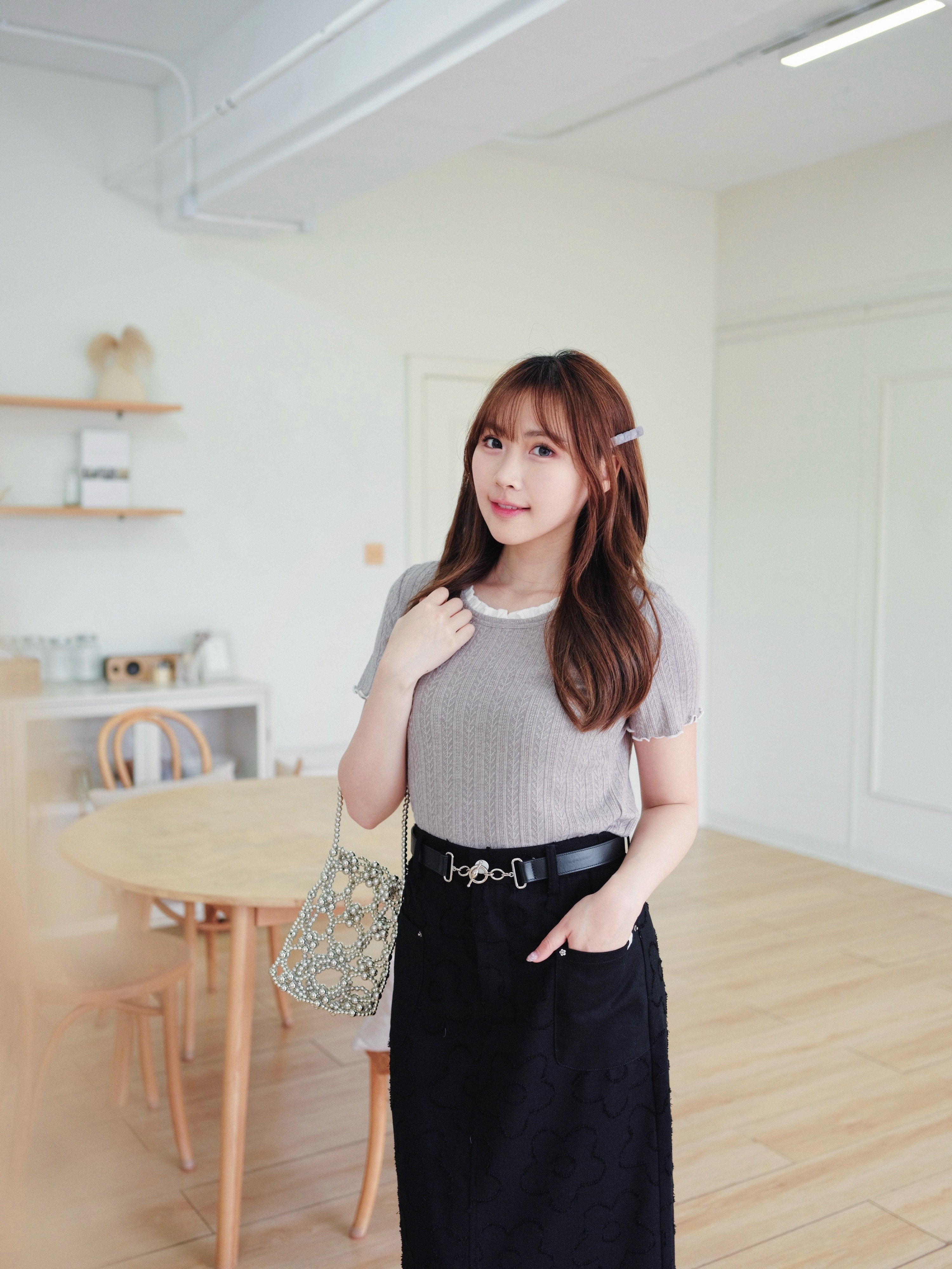 三色 / 小魚骨荷葉領邊短袖上衣 / Herringbone Textured Ruffle Collar Top