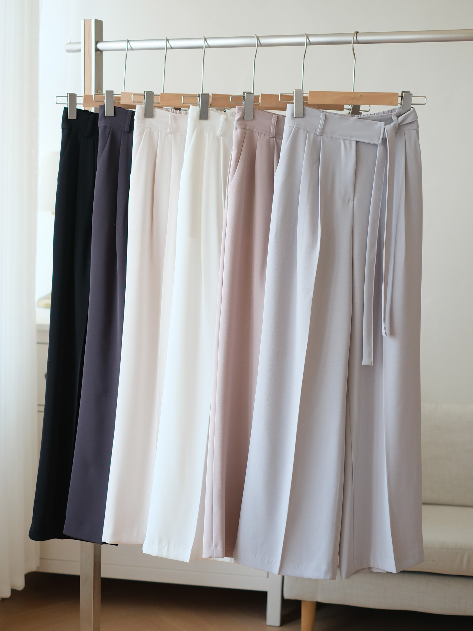 完美腿形！簡約俐落修形直腳褲 (灰藍/米白/純白/深灰/黑)  BT490
