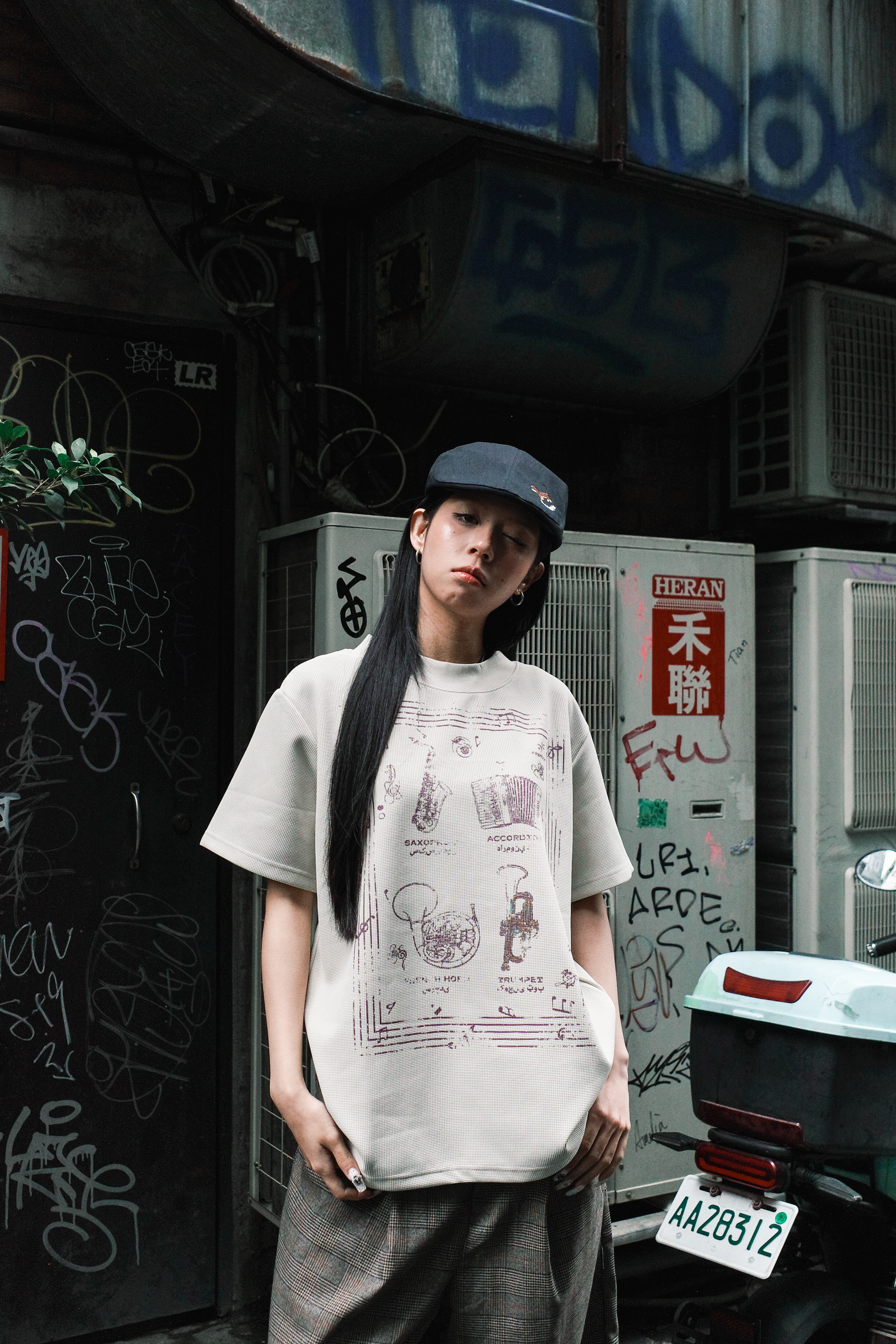 『Always_Good』短版 華夫格 復古 樂器 印花 短TEE