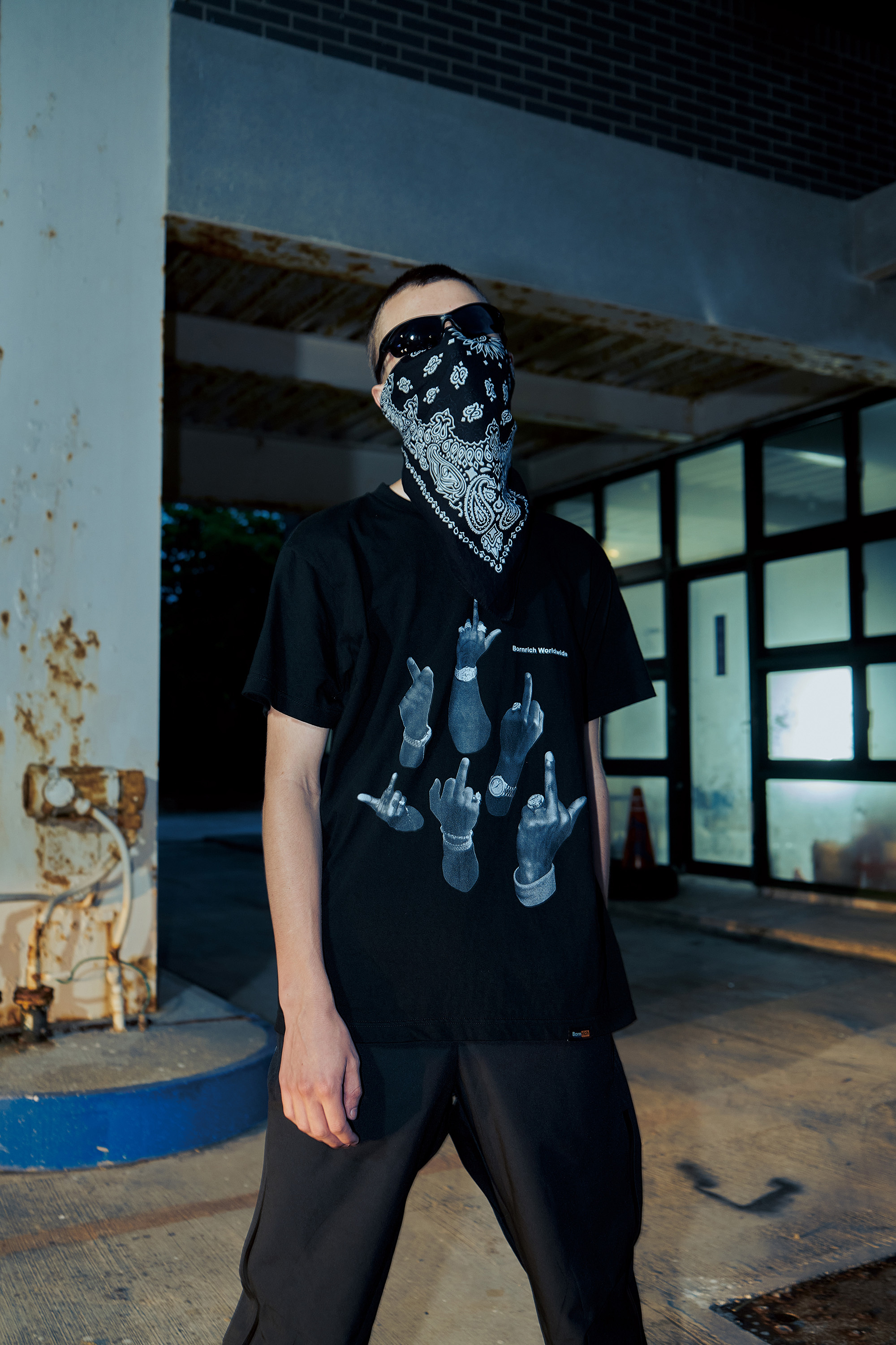 Bornrich｜F.F.F Tee 中指純棉短Tee
