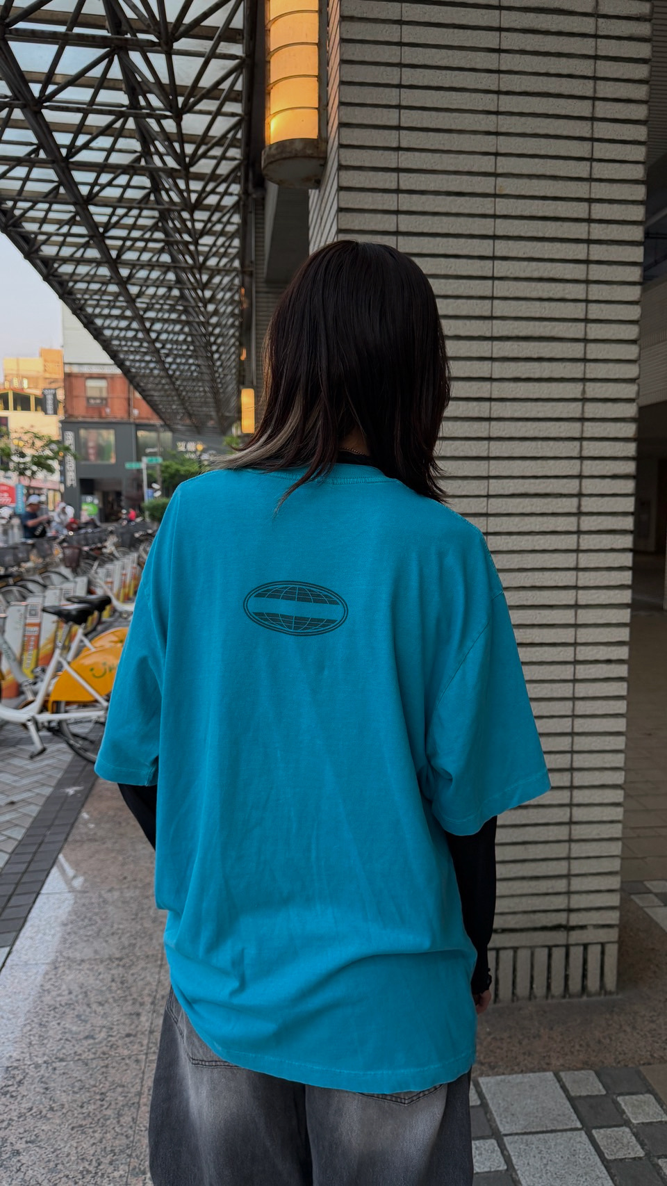 Paragraph洗舊細字體T shirt