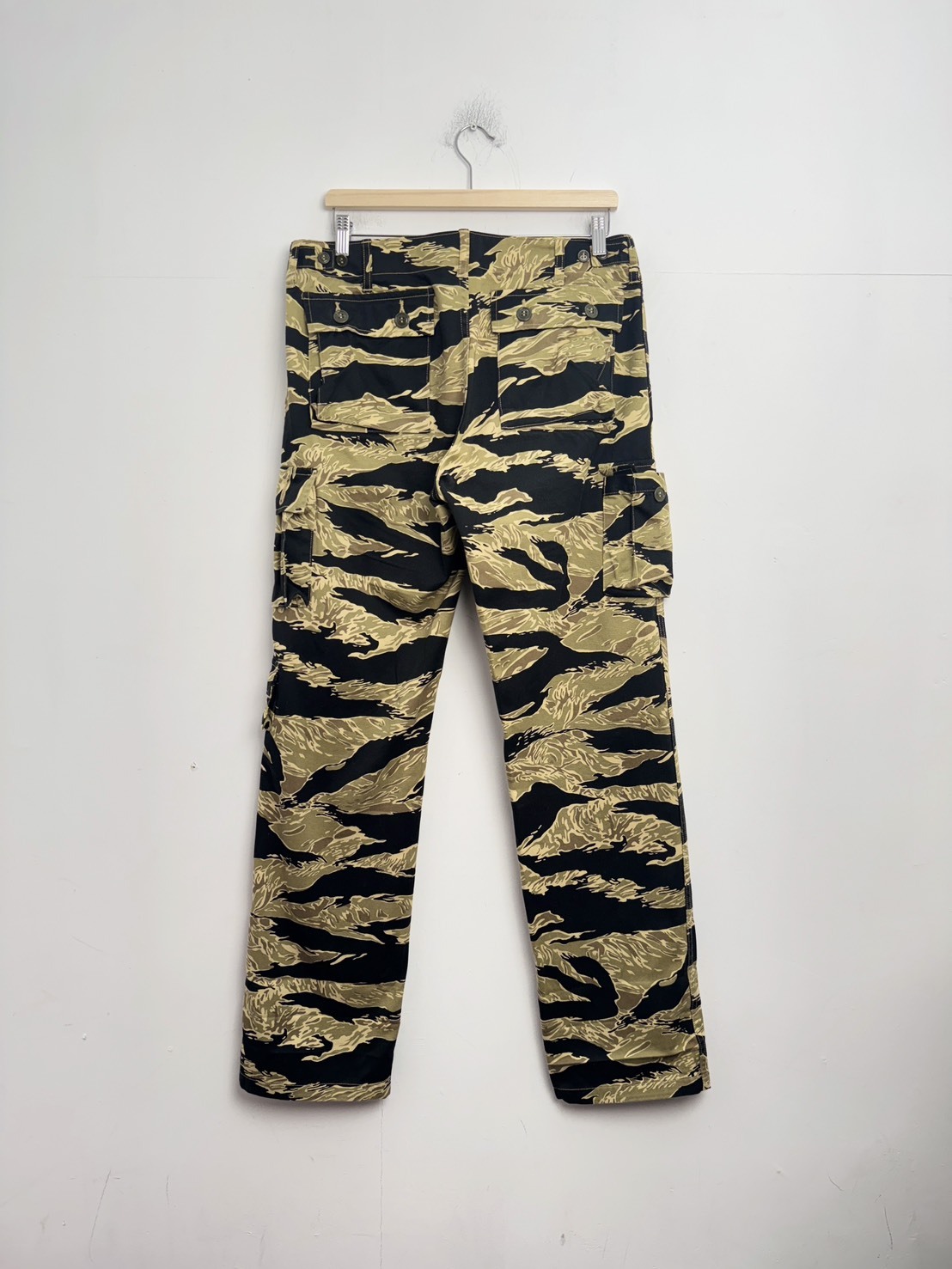 BUZZ RICKSON'S × BEAMS 別注 GOLD TIGER STRIPE TROUSERS SIZE M