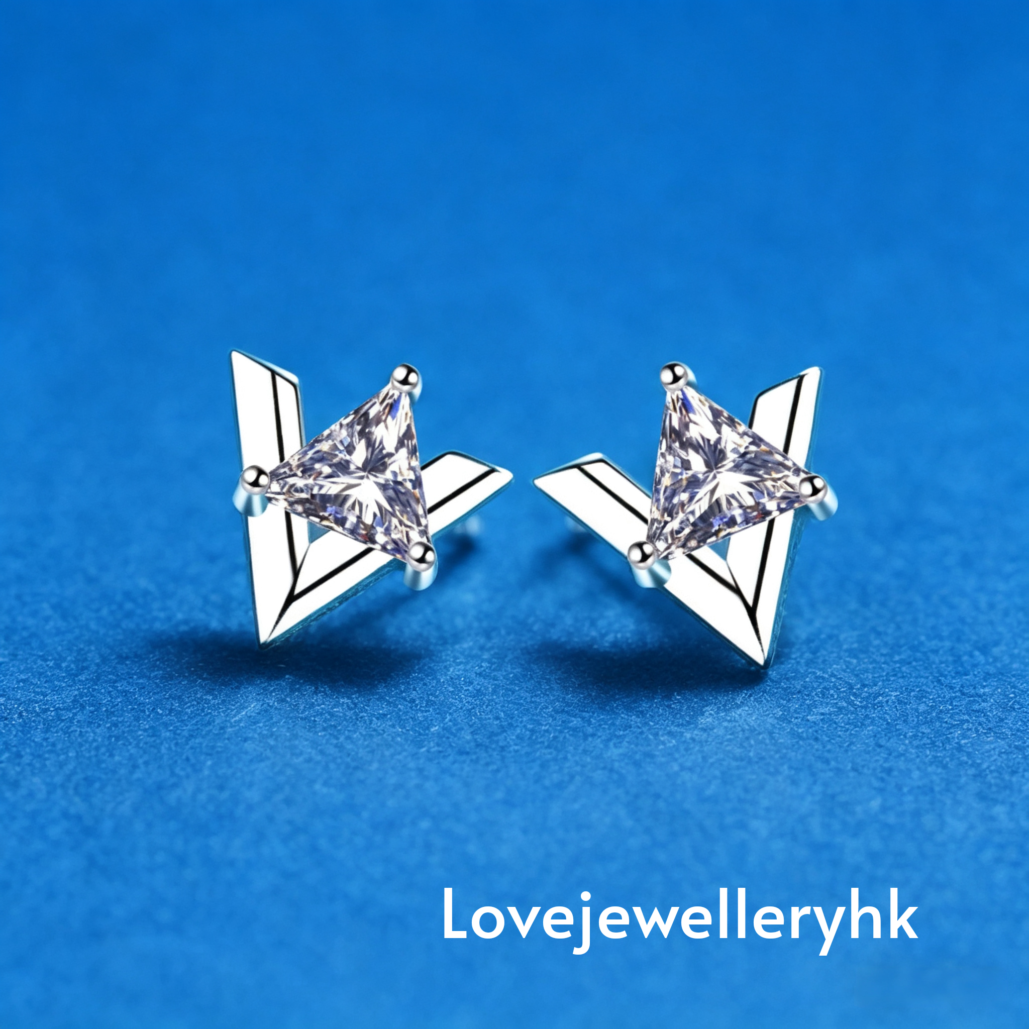 莫桑鑽三角形型格耳環       E1C018B