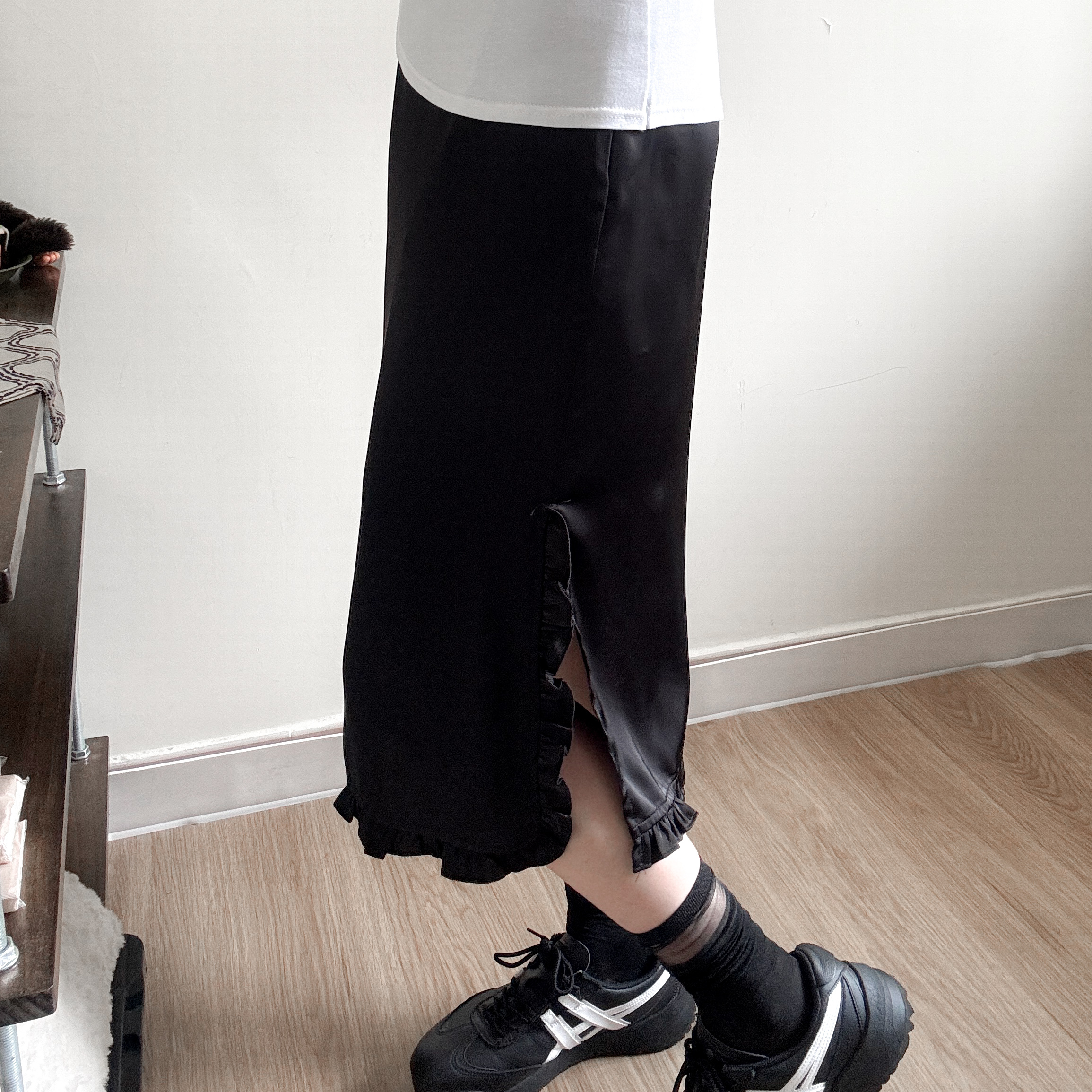 Ruffles腳單側開叉直身裙