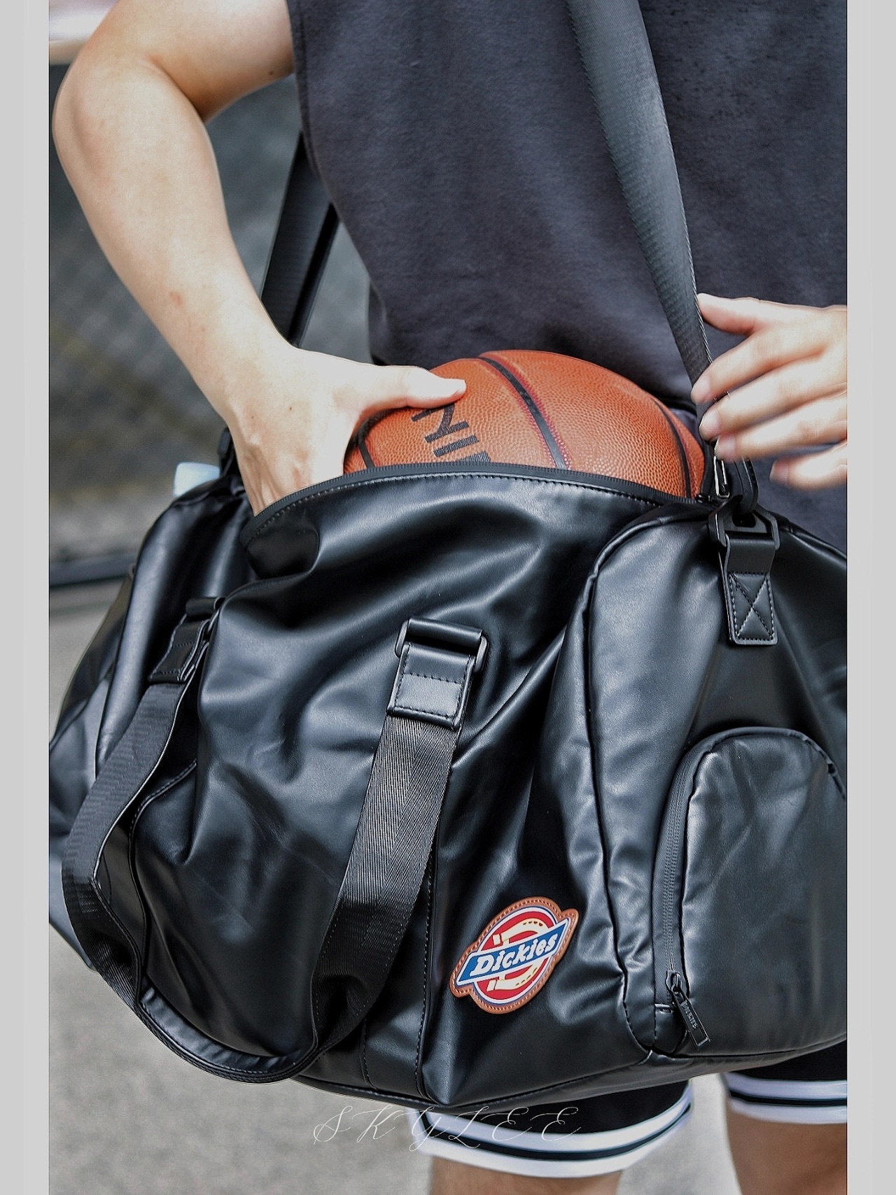 代購-Dickies 乾濕分離 獨立鞋倉 大容量 皮質 旅行包 行李袋 健身包 大號/小號