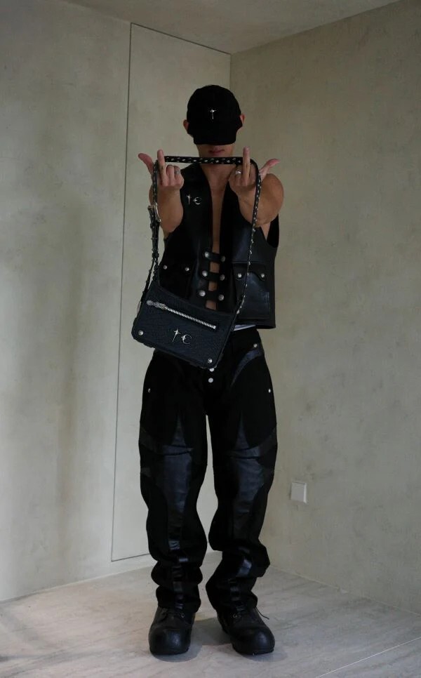 【Focus Store】現貨 Thug Club Dragon Belt Bag 肩背包