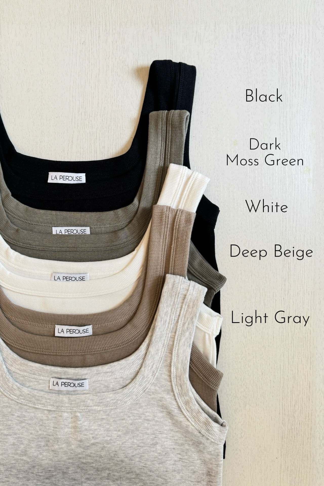 Scoop Neck Cropped Rib Tank Top_TP264L21