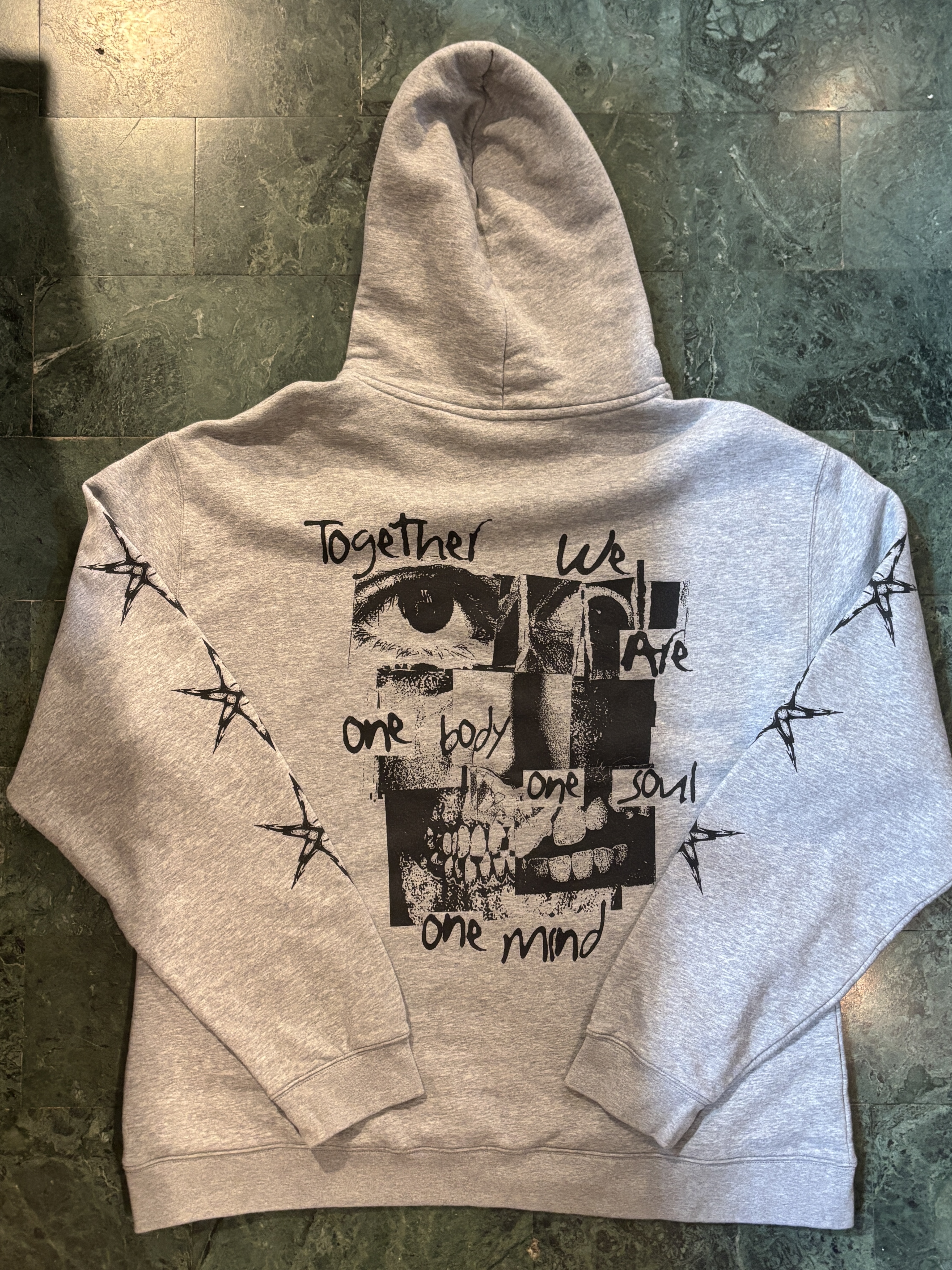 Bring Me The Horizon “One Body One Soul” Grey Hoodie （size XXL）
