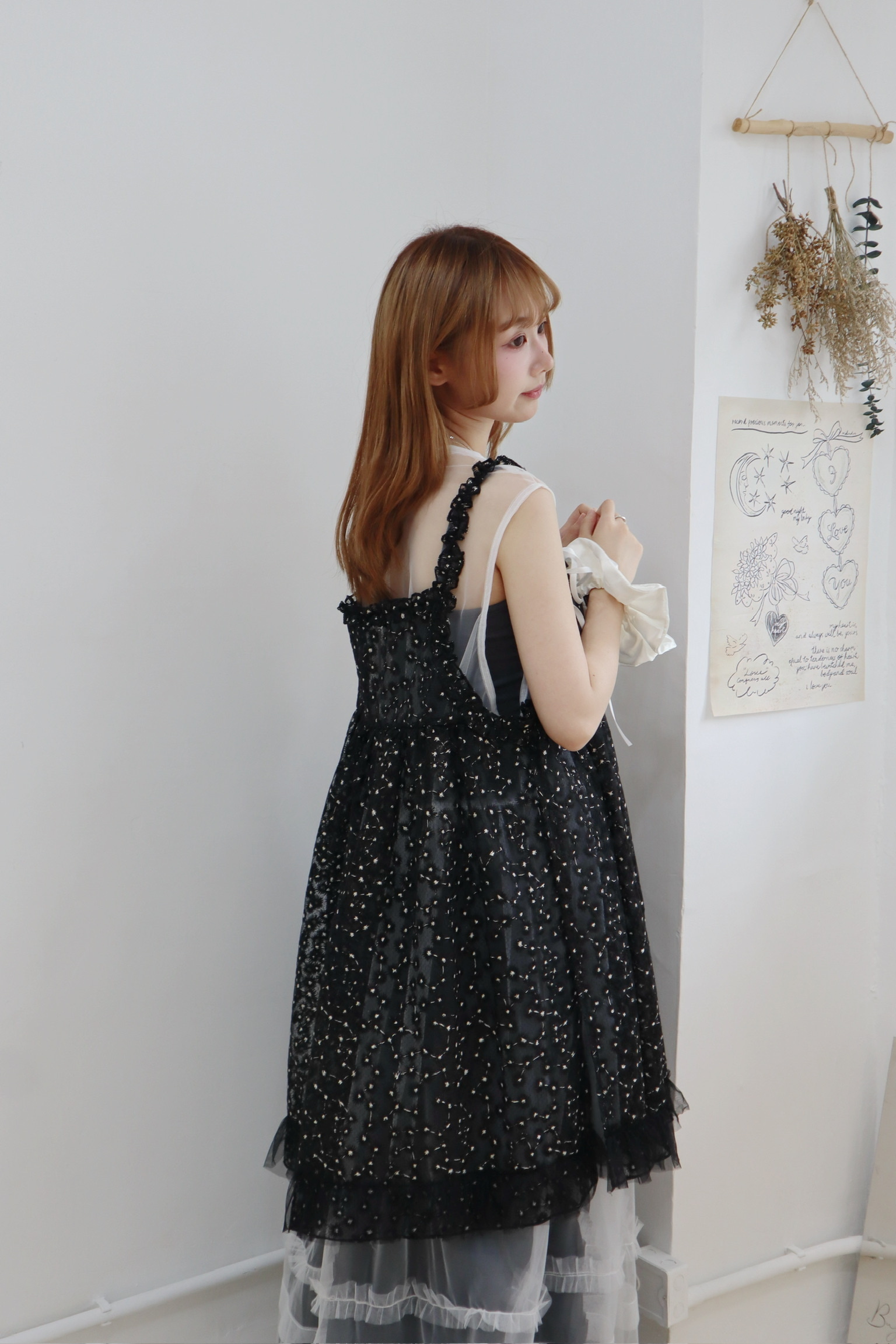 閃閃˖ ࣪⊹Fafa ruffles outer外搭 兩色入