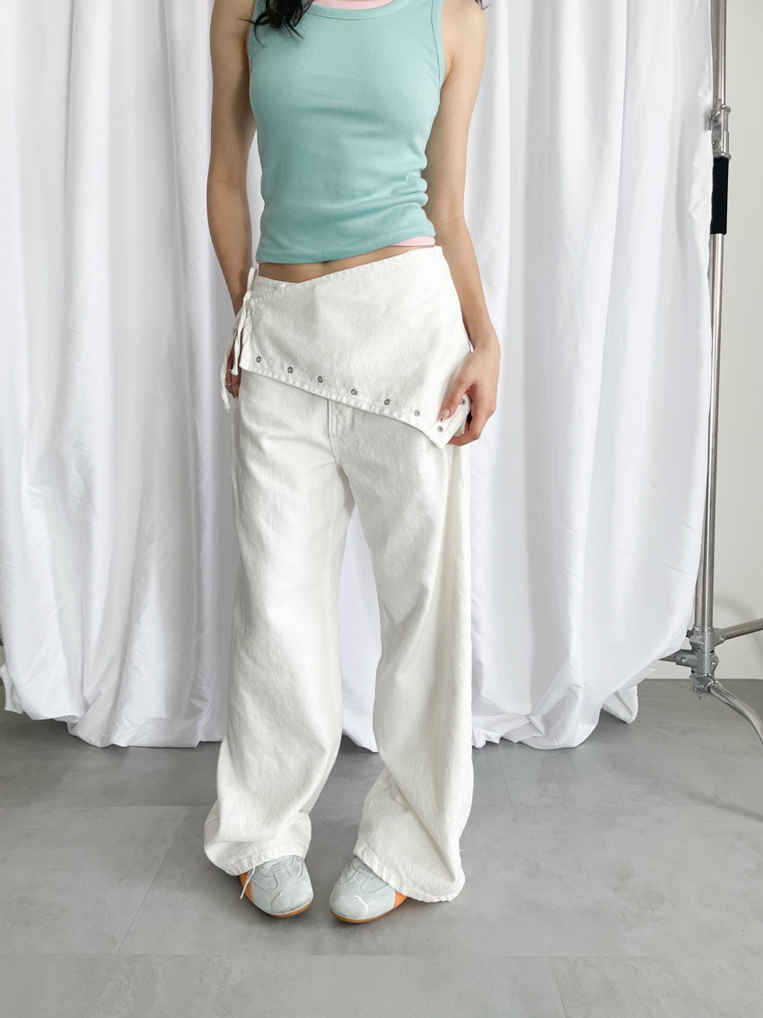 diagonal waist-tie straight wide trousers in WHITE