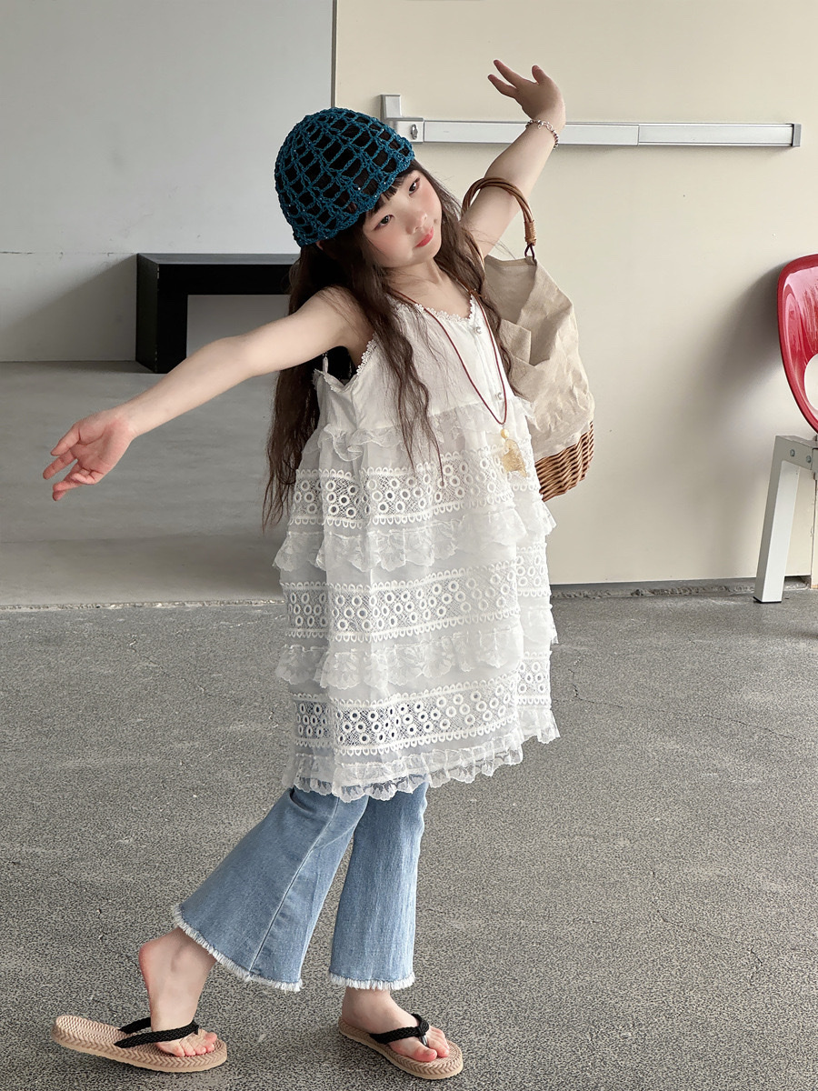 淺藍薄款割破九分褲