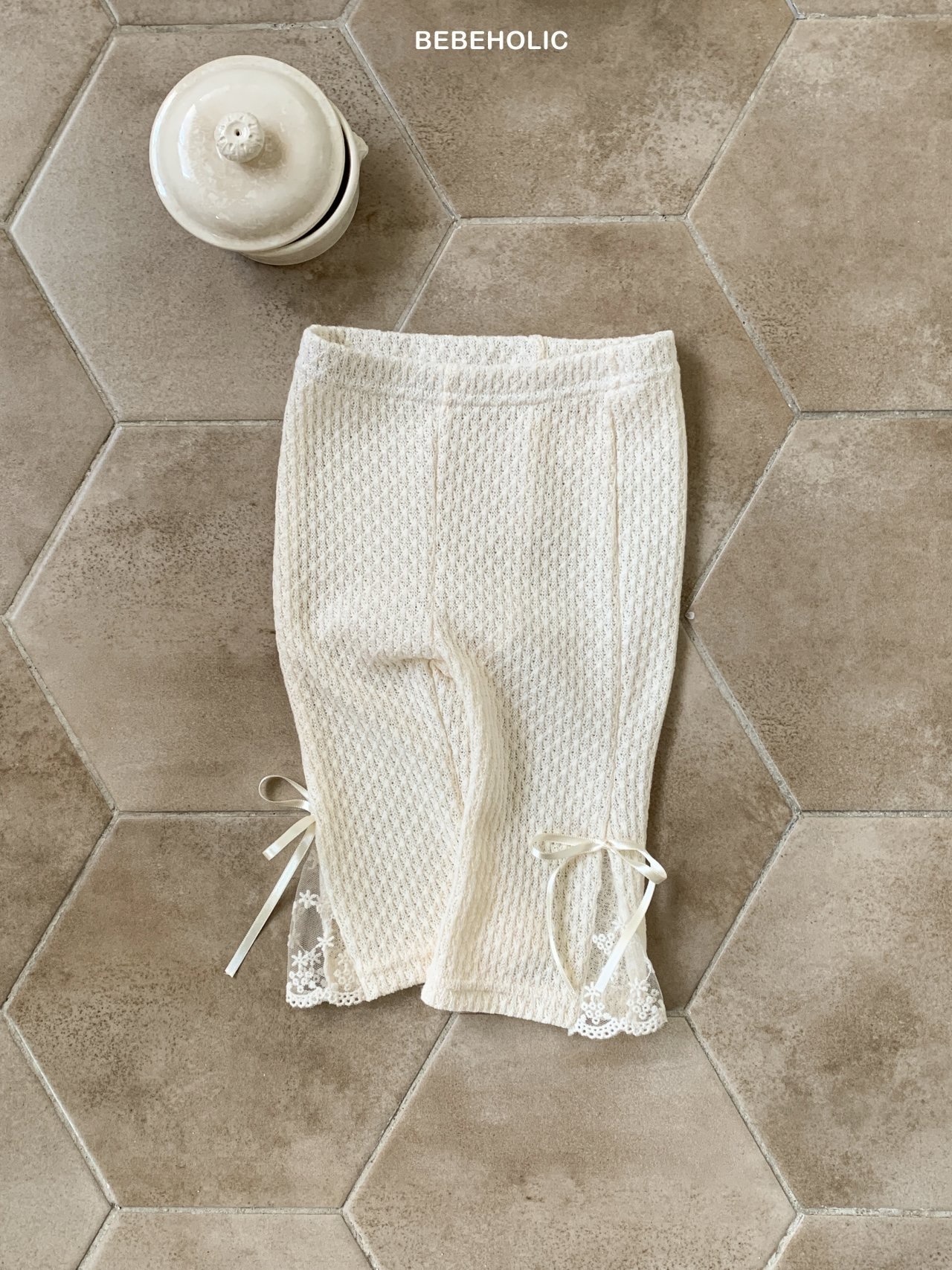 Bebe Holic Nari Lace Bootcut