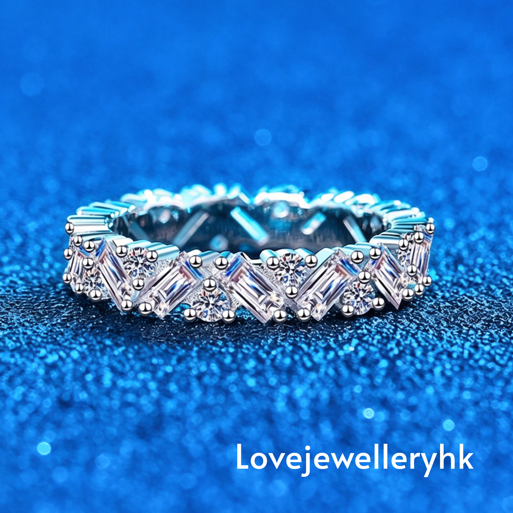 全莫桑鑽祖母切混圓滿圈戒指        R2.52C075