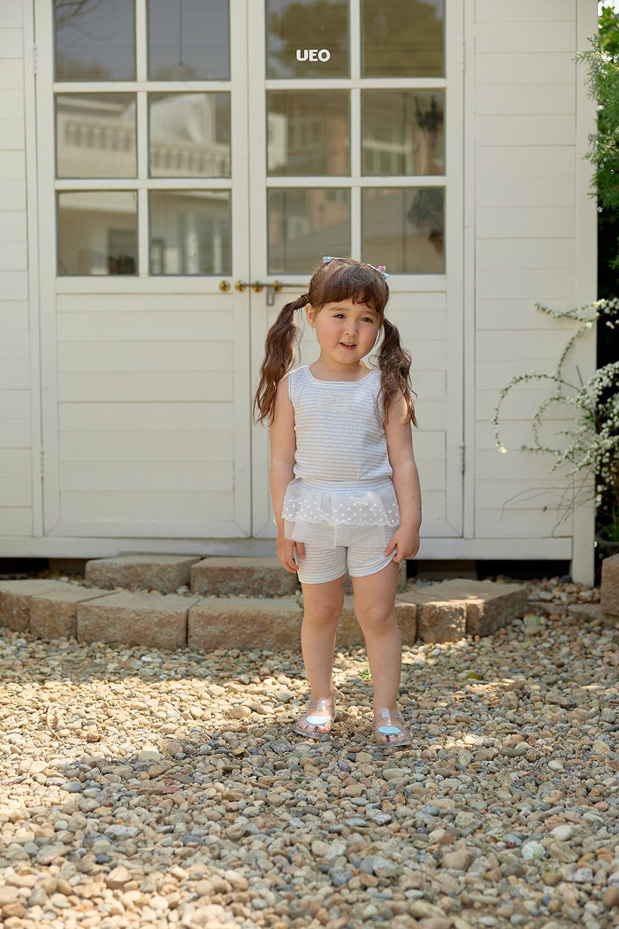 正韓夏UEO 兩色飄飄雪花拼紗內搭褲