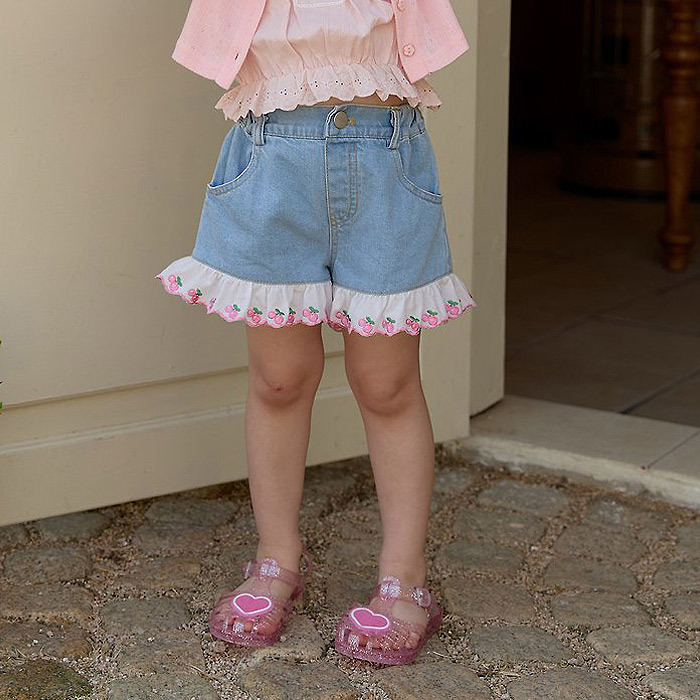 正韓夏UEO 兩色櫻桃花邊牛仔短褲