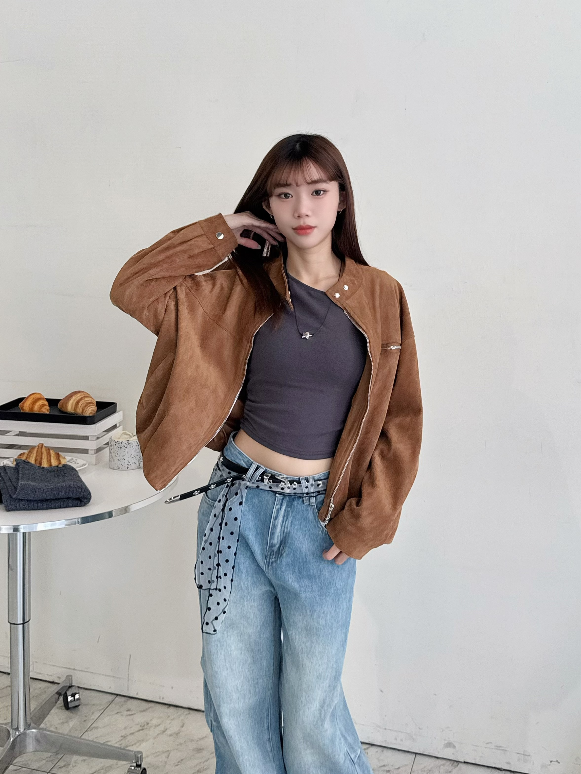 胸口拉鍊短版麂皮外套-5515