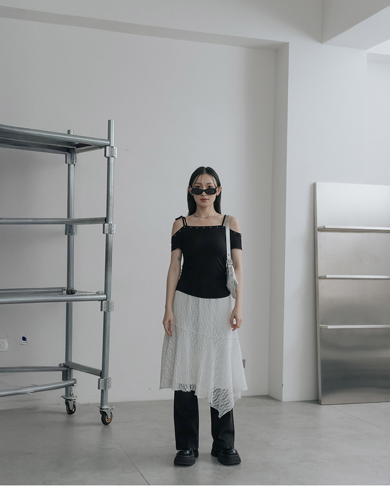 Textured lace irregular cut design three-quarter length skirt-white S/M【03021756】in stock+pre-order