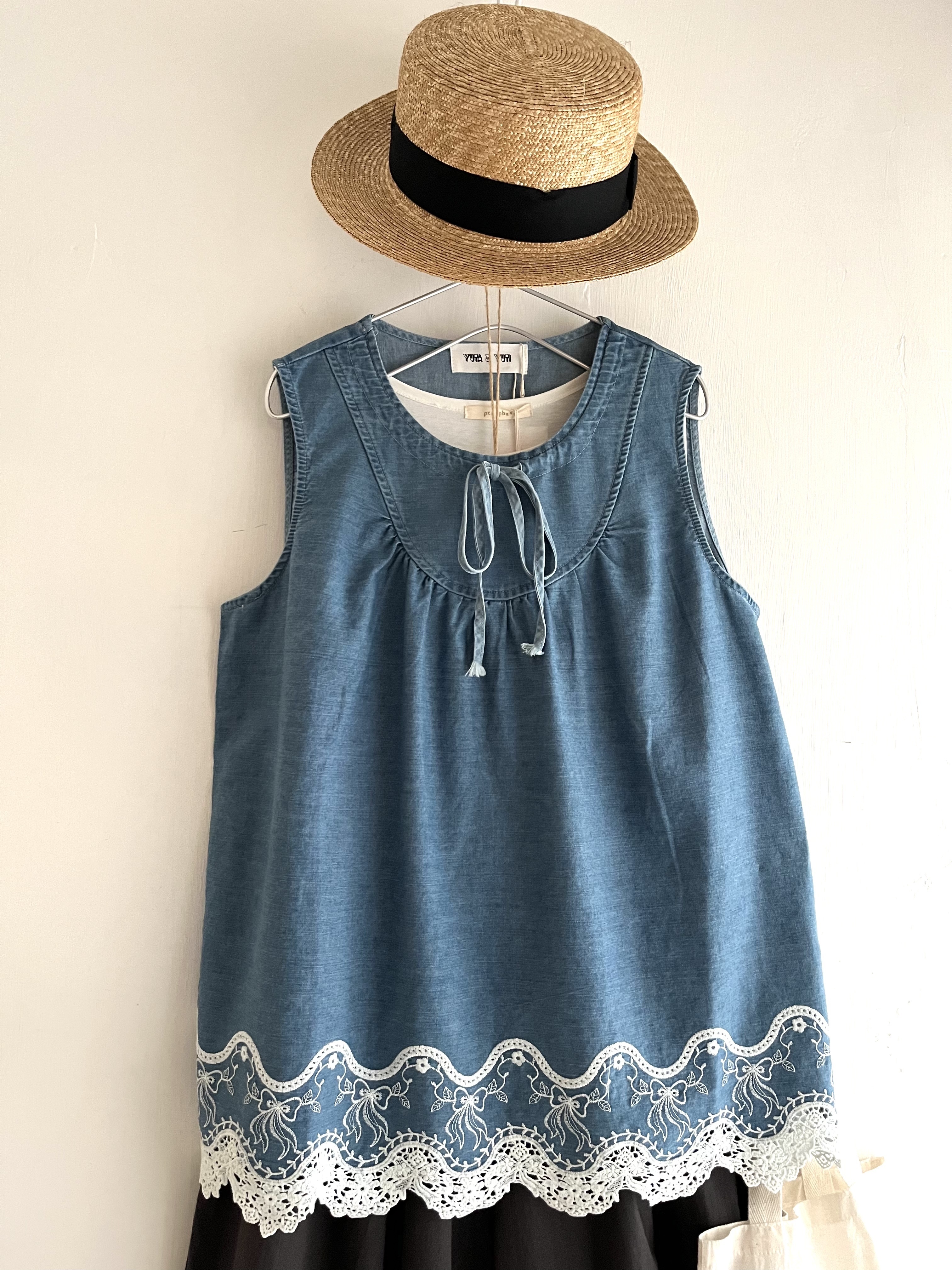 YUTA & TUTI藍色牛仔刺繡鈎花腳背心