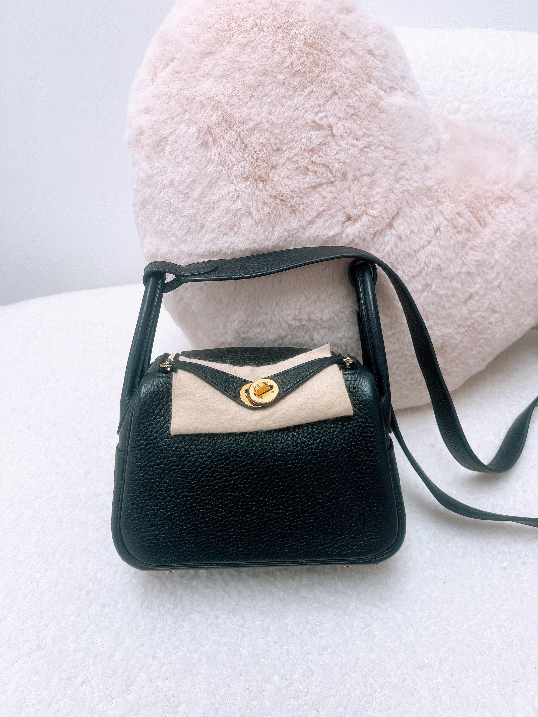 Hermes mini lindy (black GHW/ stamp b)
