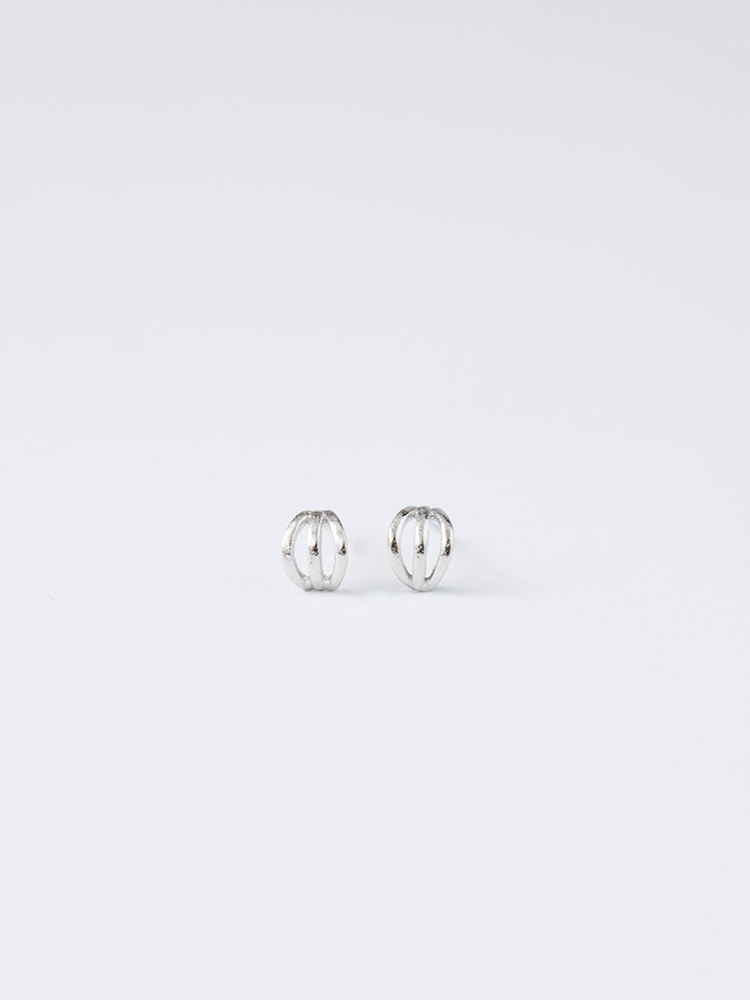 弧形鏤空耳針耳環