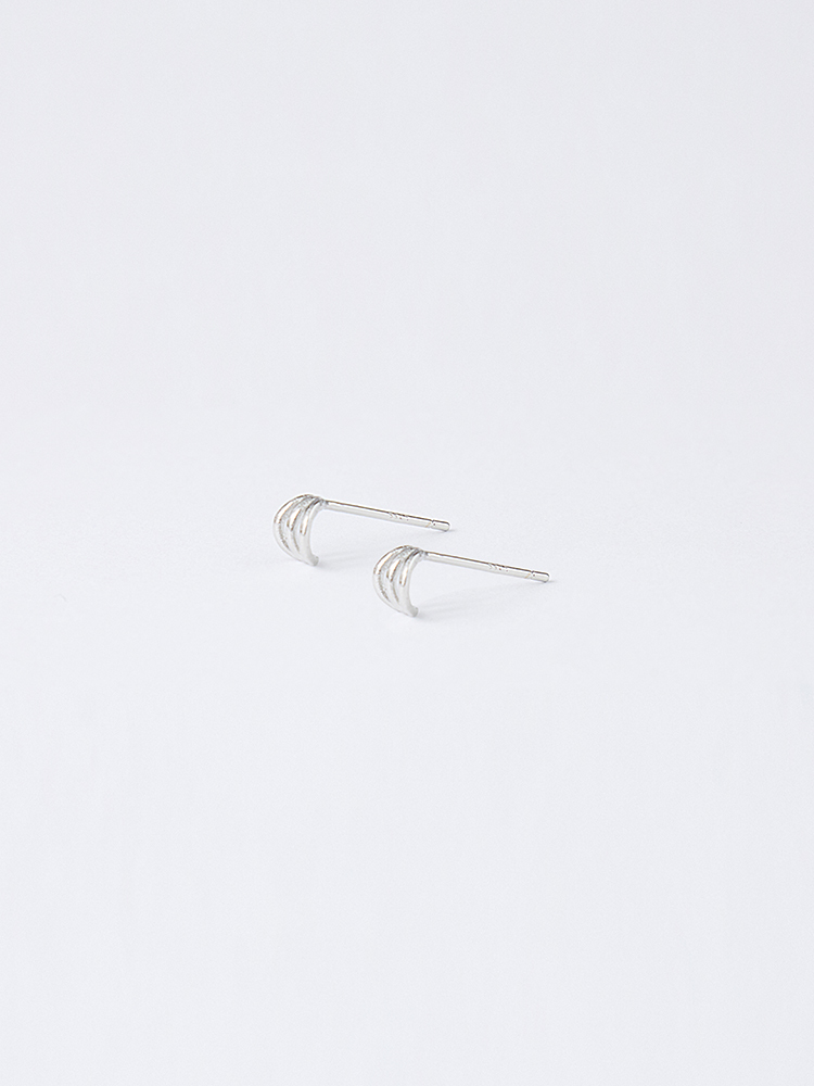 弧形鏤空耳針耳環