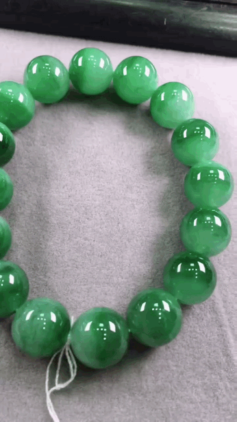 32831 翡翠手串 (12.3mm直徑)