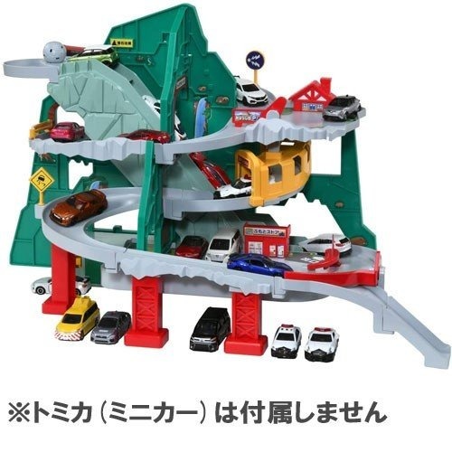 Takara Tomy 車仔埸景套裝 穿越山道 不包車仔