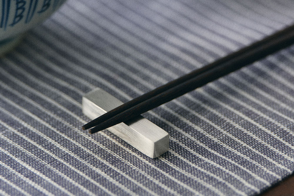 fog linen work - 鍍銀筷架 / 方形