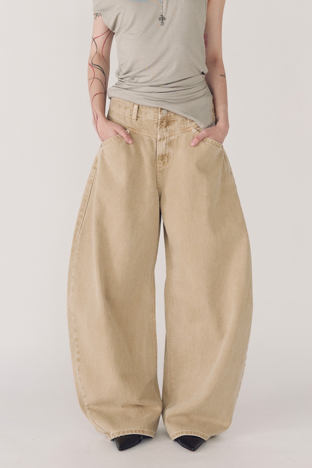 復古刷色彎刀牛仔褲