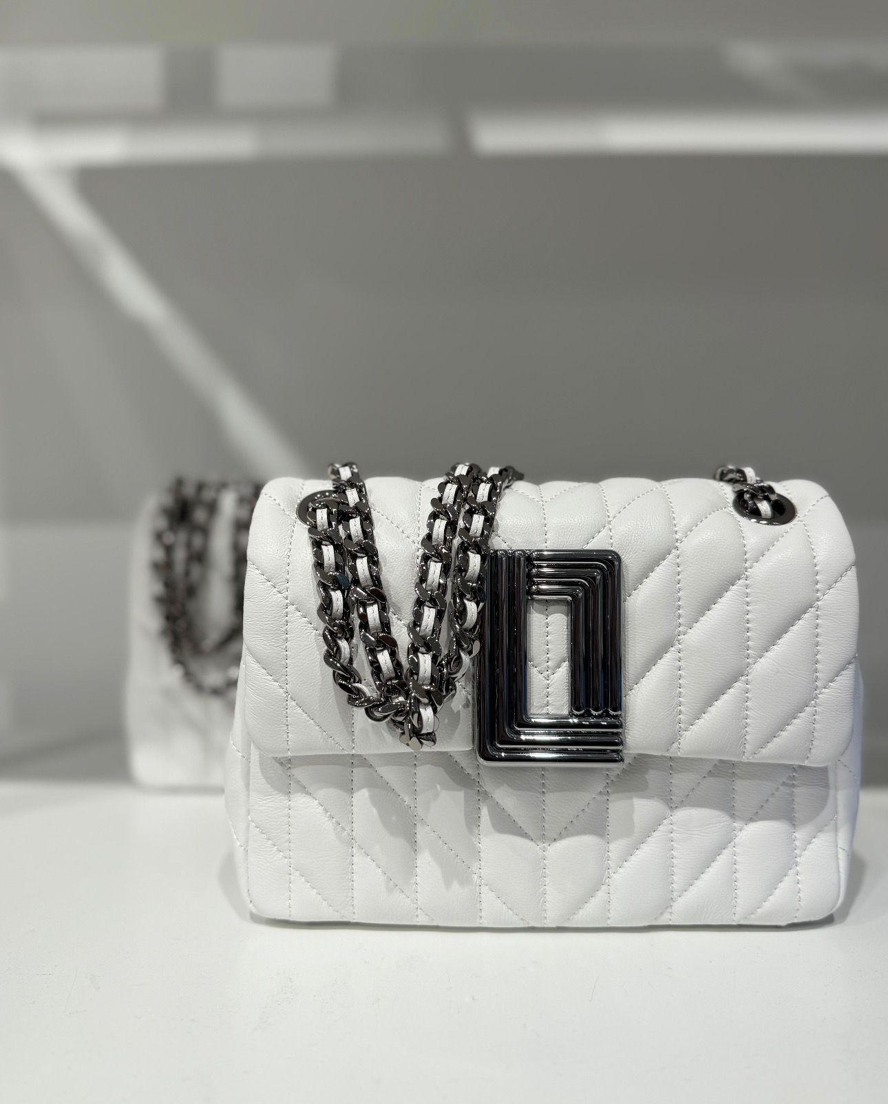 【預購】Karl Lagerfeld H041455 皮革鏈條包