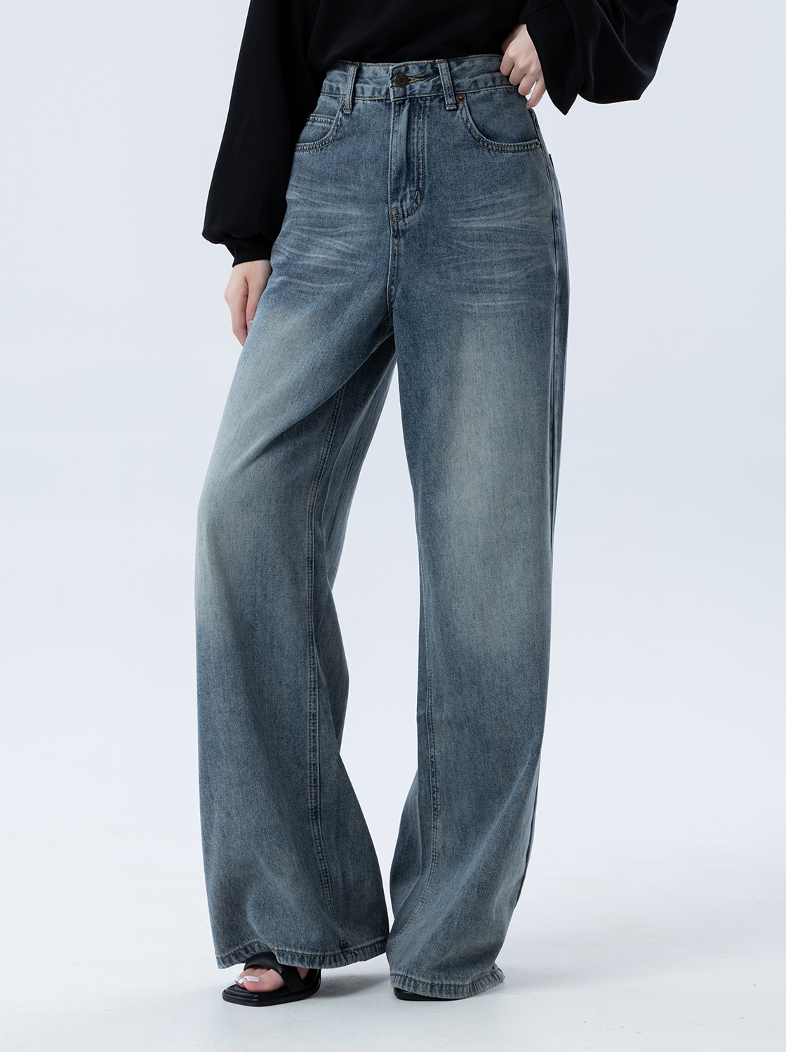 【2件1499】涼感貓鬚刷色直筒牛仔褲