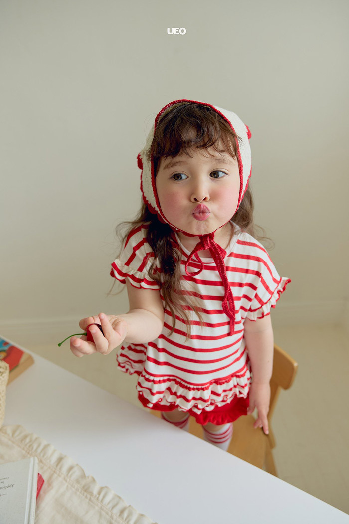 正韓夏UEO 兩色花邊木耳上衣