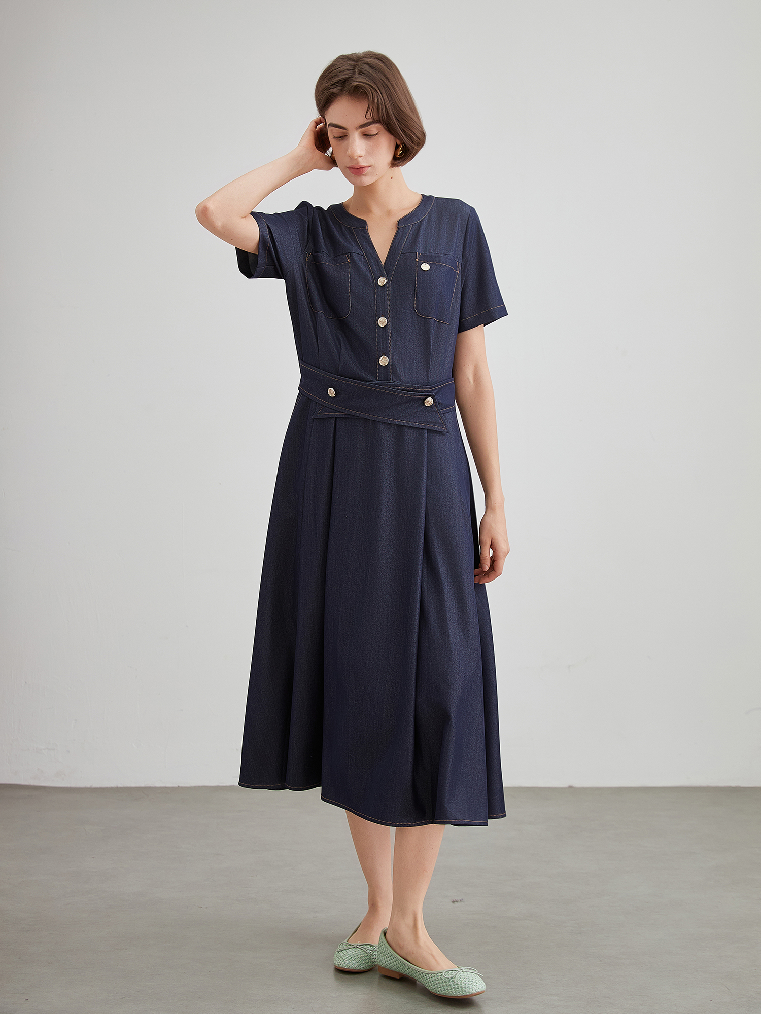 mi-tu 收腰連身裙