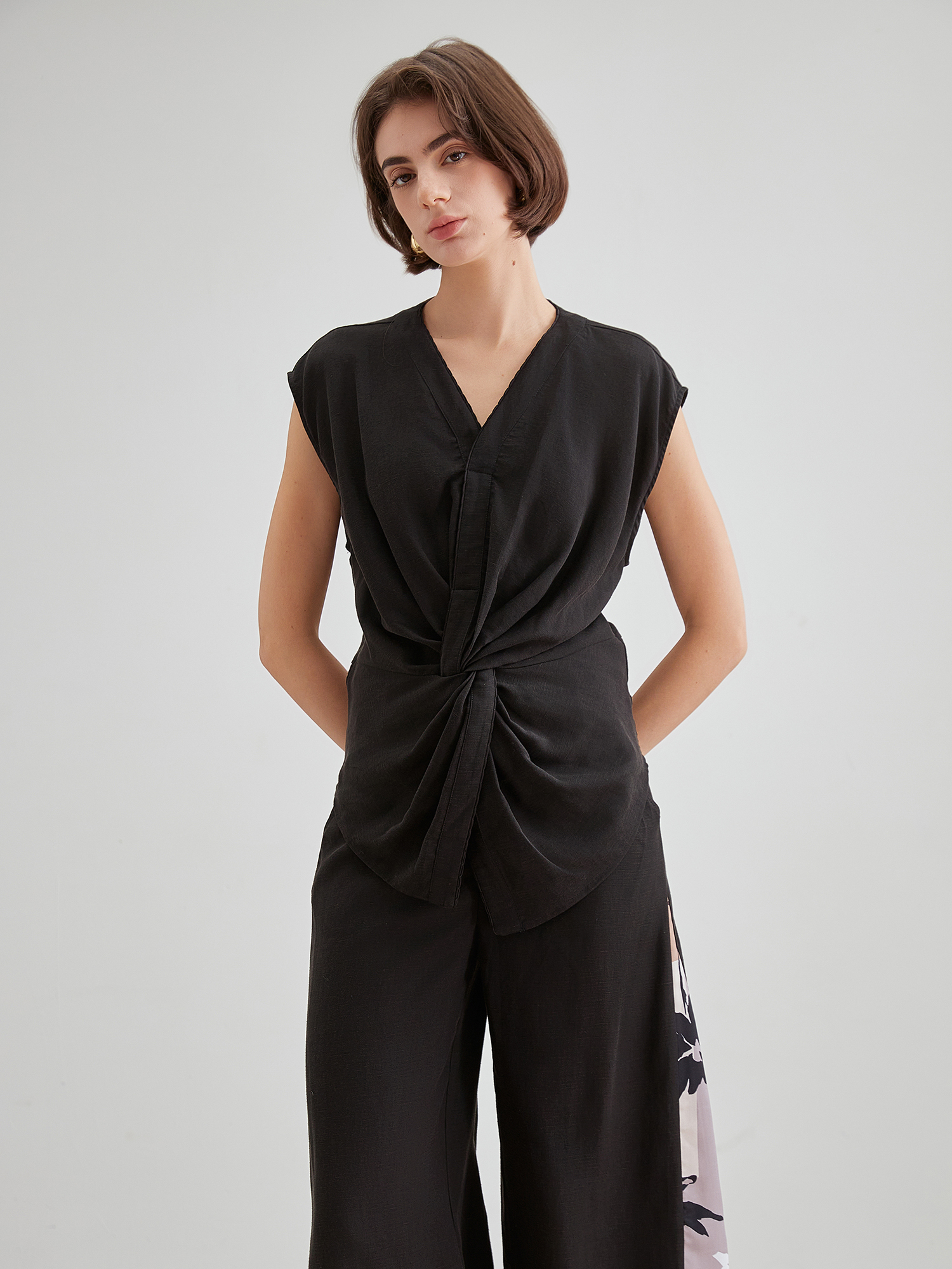 mi-tu 抽褶V領背心