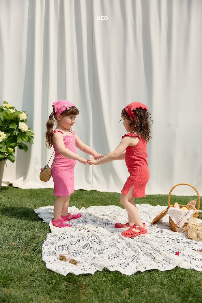 正韓夏UEO 兩色俏皮捲邊背心洋裝