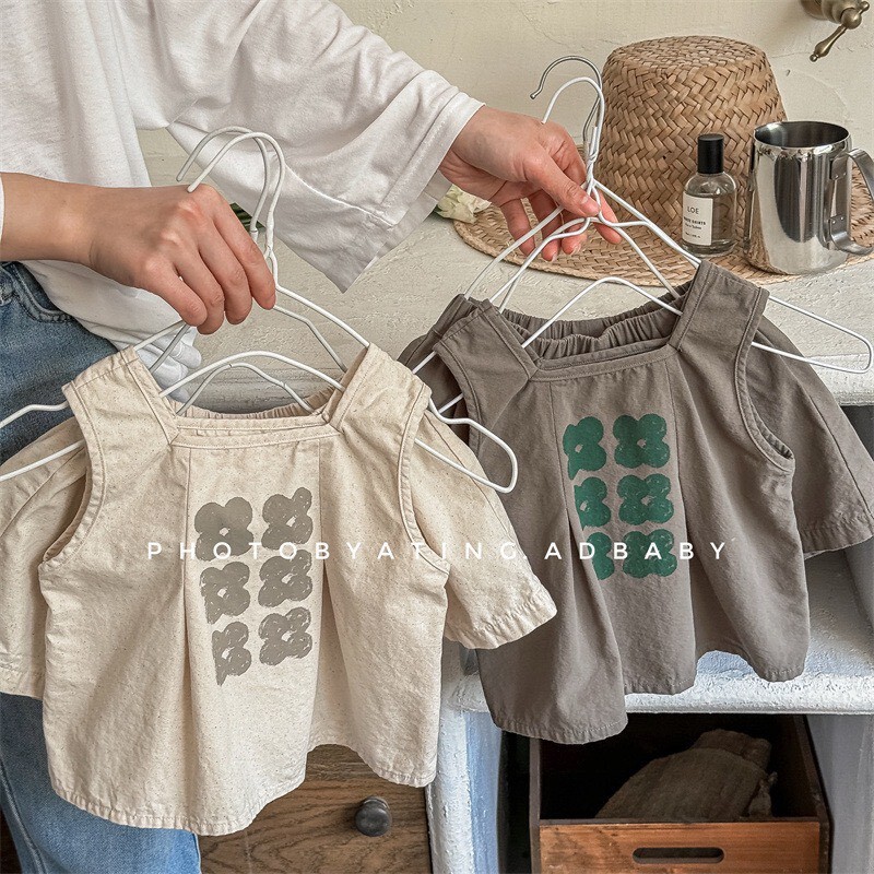 無袖胸前六朵花花套裝ꕀꕀꕀ ＊無袖上衣 + 短褲