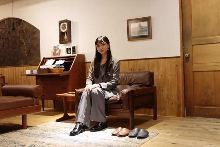 青年紳士鞋獎助計畫獲獎學生穿上林果良品皮鞋在東門店